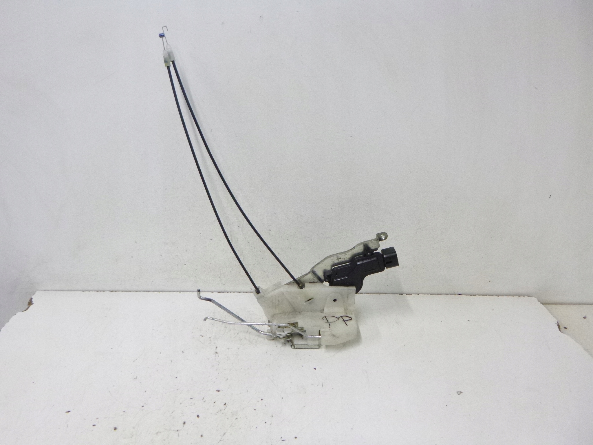 lock door front right Nissan Pixo 08-13r.
