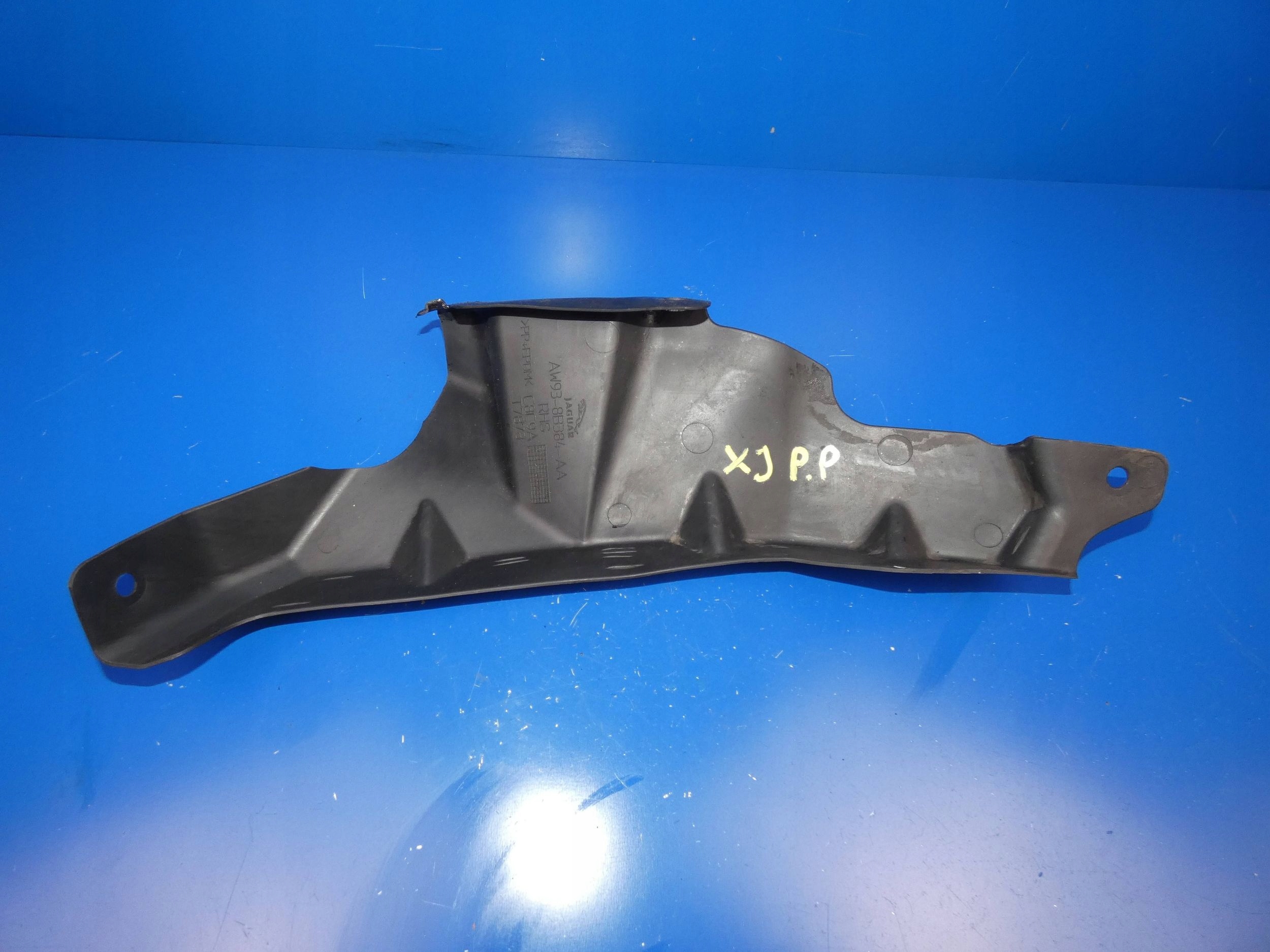 JAGUAR XJ X351 cover lower of the engine right front