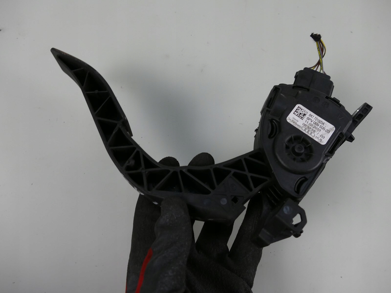 AUDI A4 B8 LIFT 2.0 TDI accelerator pedal potentiometer