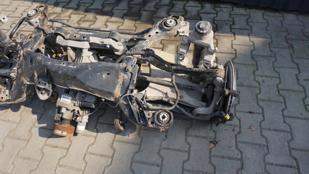 VOLVO XC60 XC90 II - Querlenker Achsträger links heck