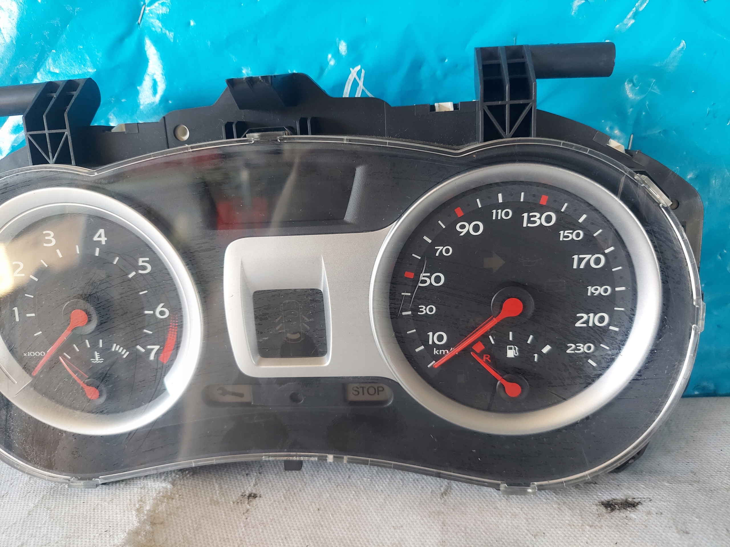 dials clock CLIO III 1.2 B 8200715181S