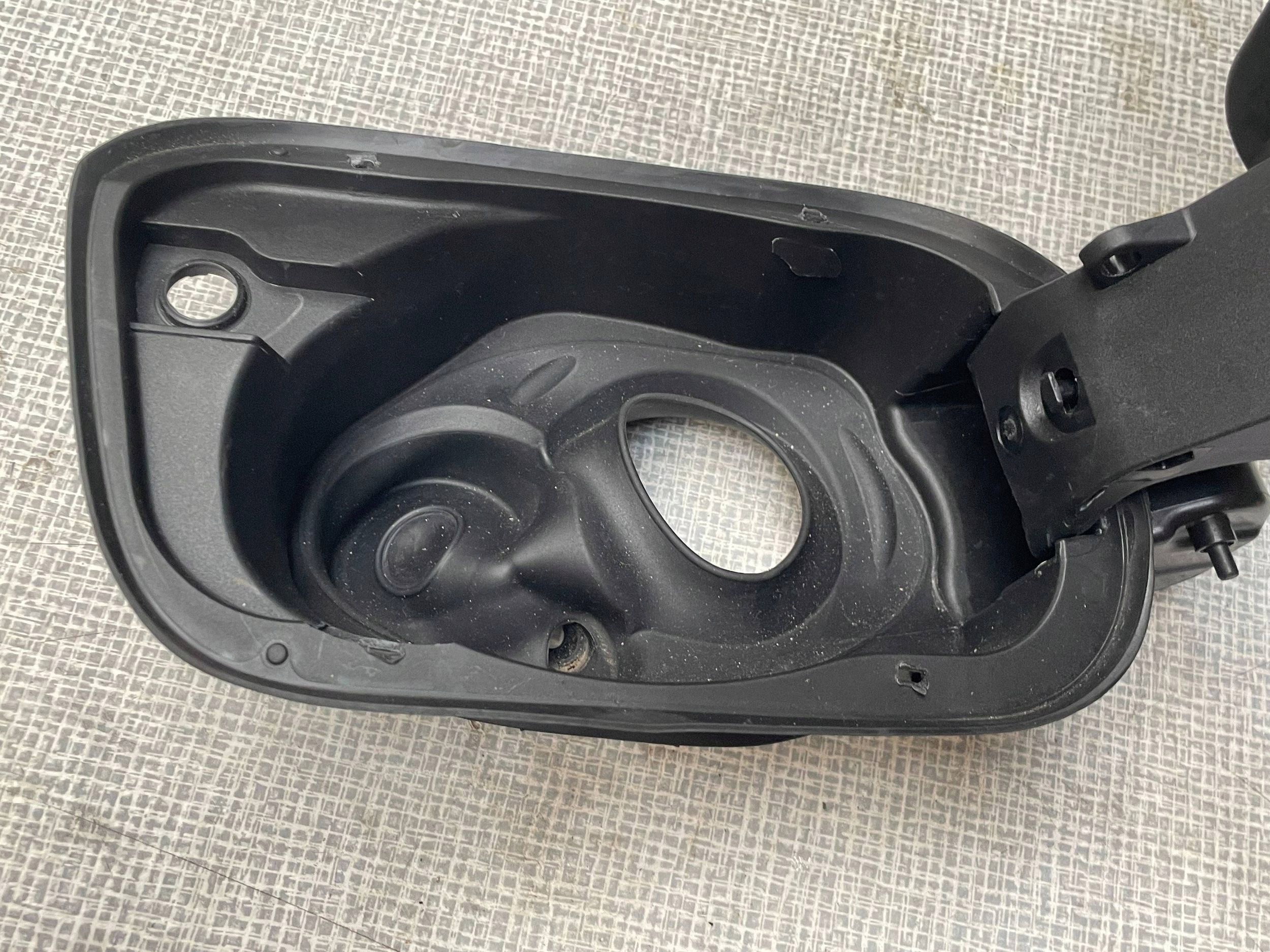 Tankklappe des Kraftstoffsbehälters AUDI Q8 4M8809906 @M