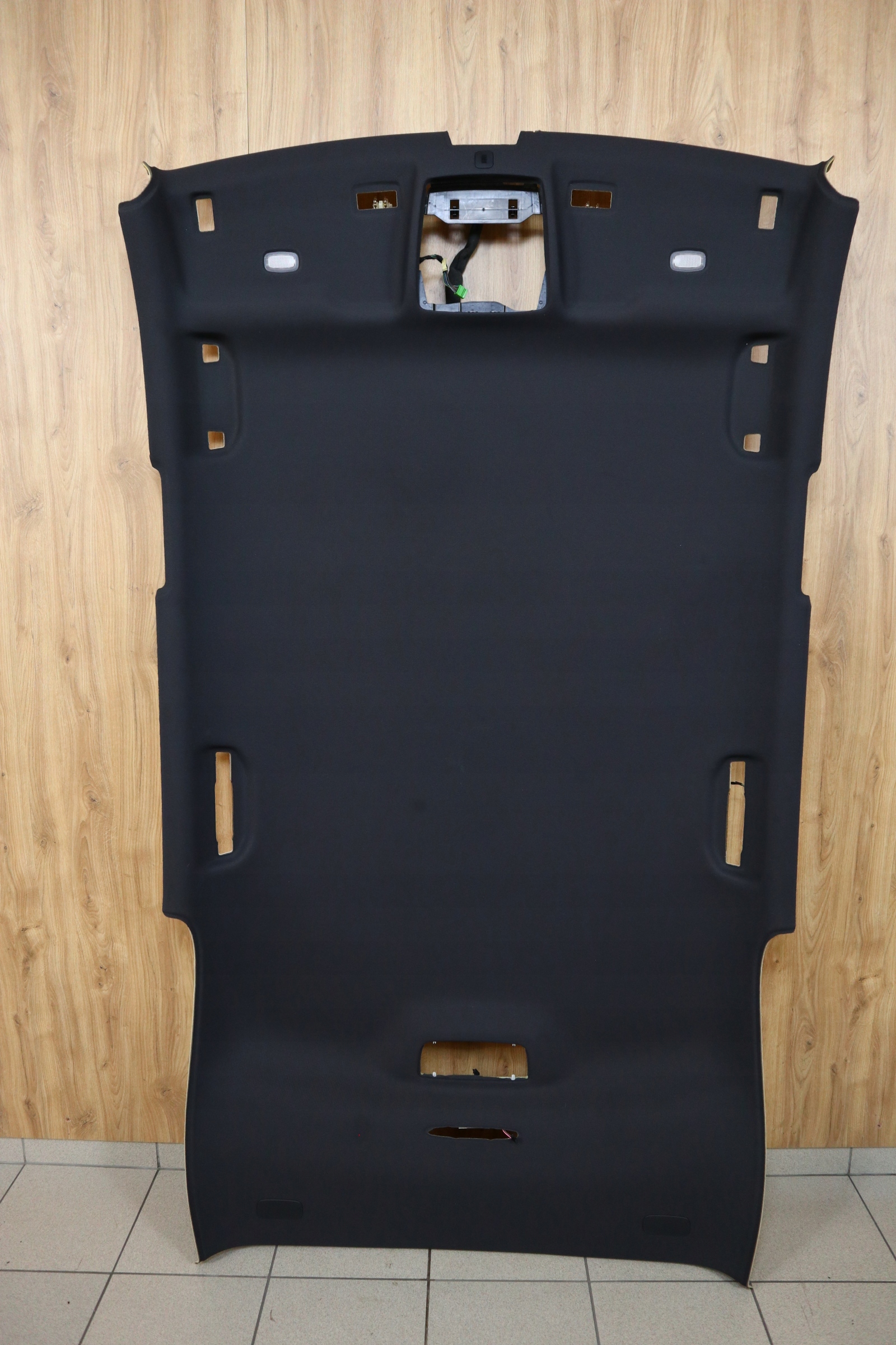 MERCEDES B-KLASA W246 PODSUFITKA CZARNA AMG