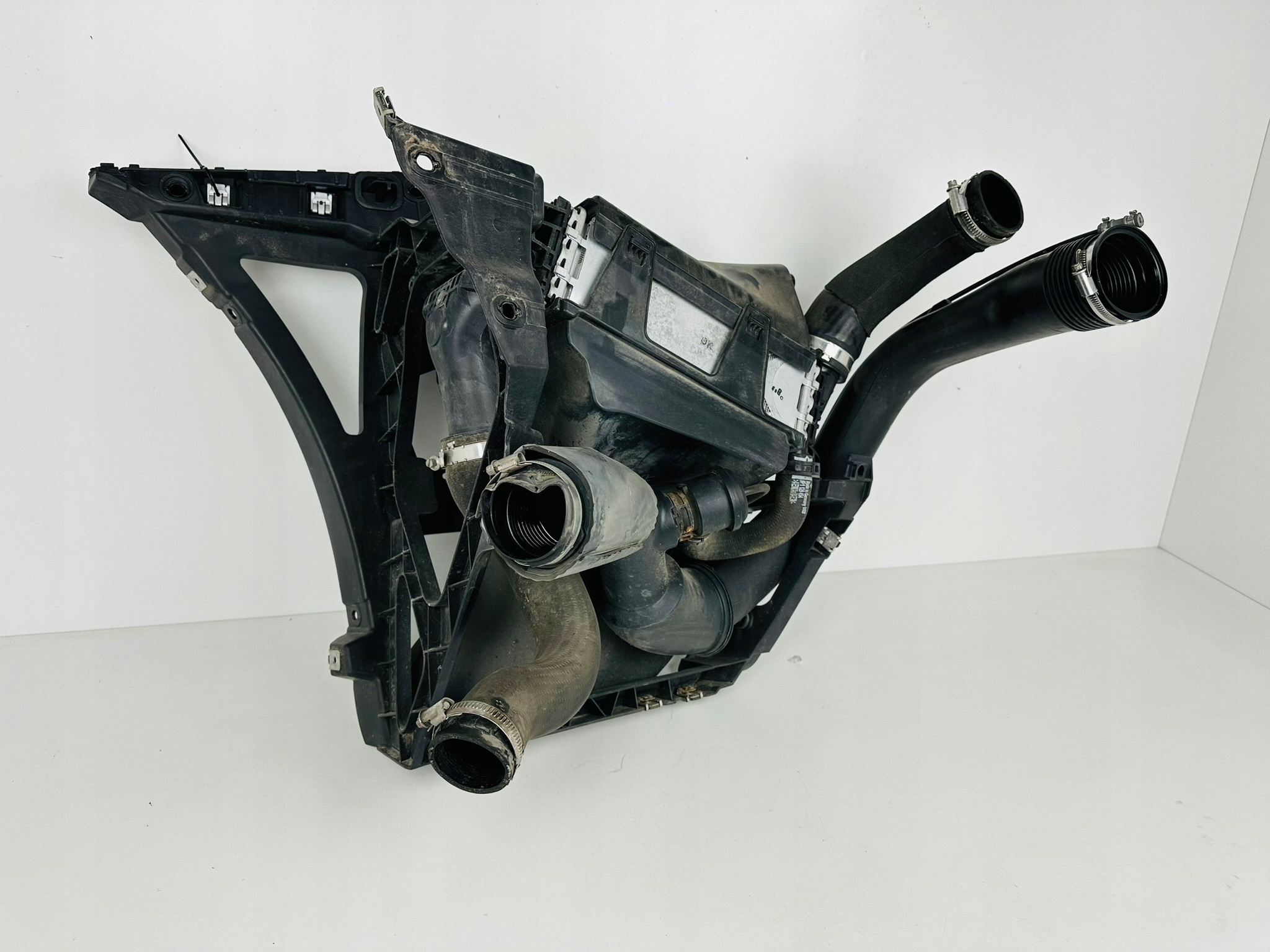 PORSCHE 911 991.2 4S radiator support intercooler right support