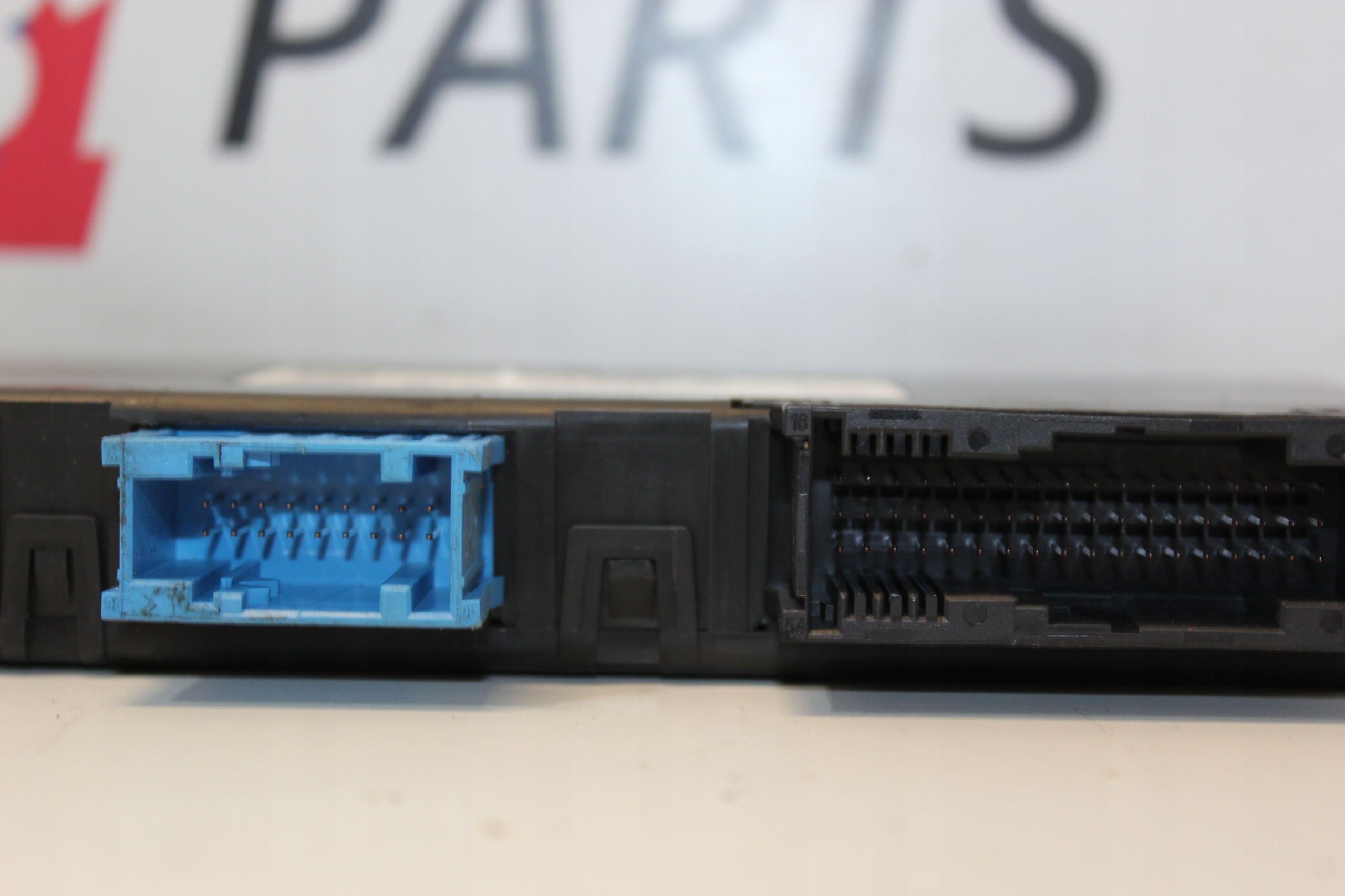 BMW F10 F11 module control unit ZGW 9321879