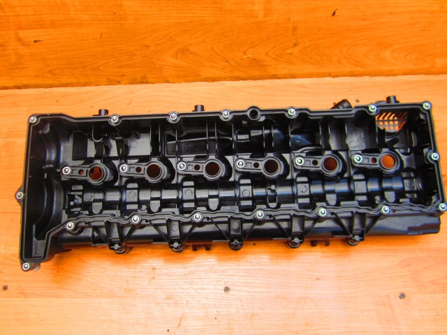 BMW F10 F30 N57 POKRYWA ZAWORÓW 8510234 NOWA oryg. Numer katalogowy oryginału EURO 6