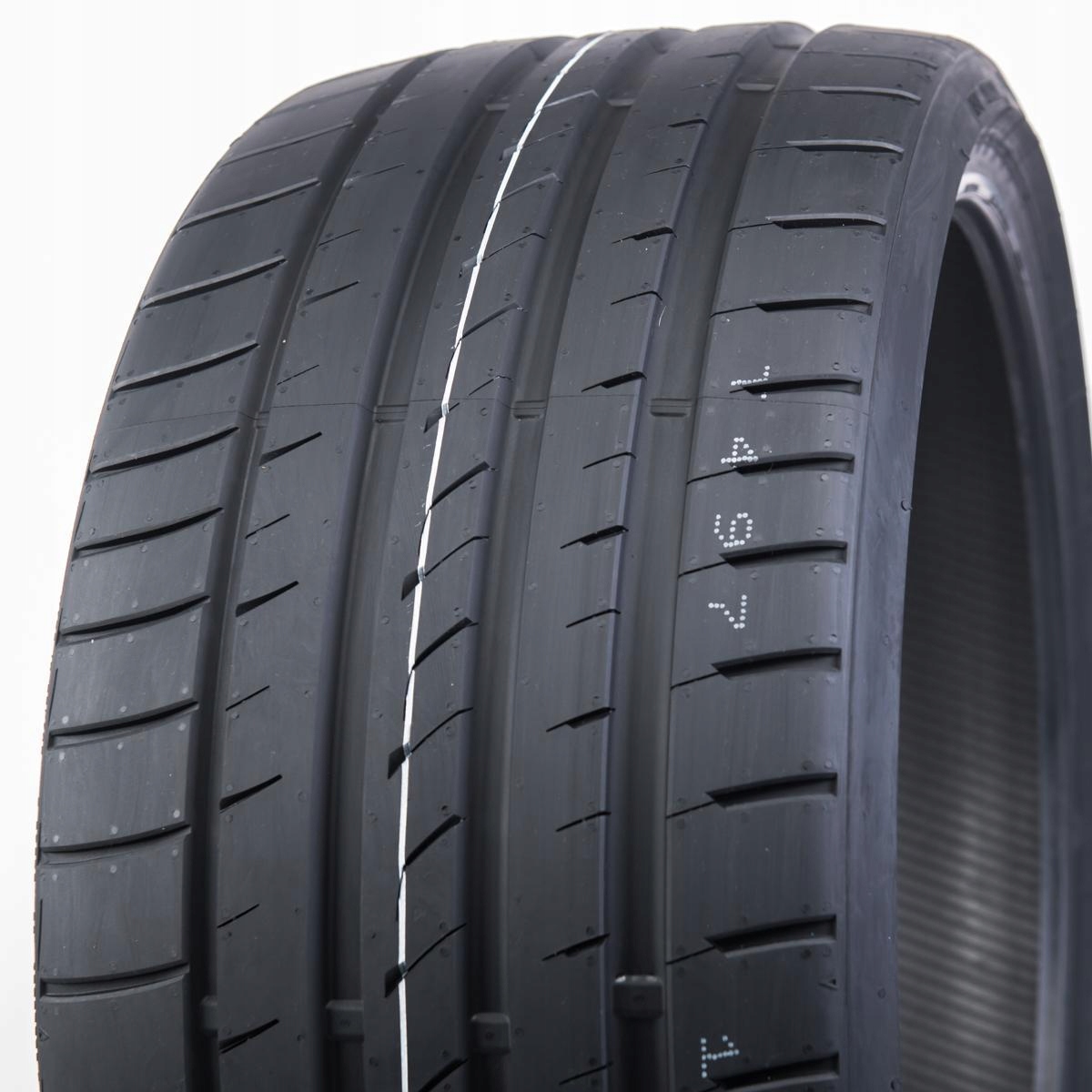 1x Letní Pneumatika 225/40R18 Firestone Firehawk Sport