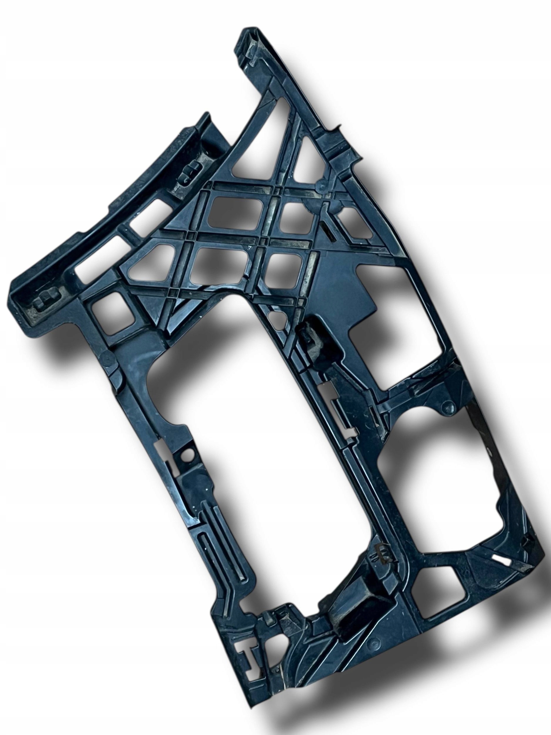 Droite Support prowadnica Pare choc Volkswagen Golf 7 5G 5G0807724D !J