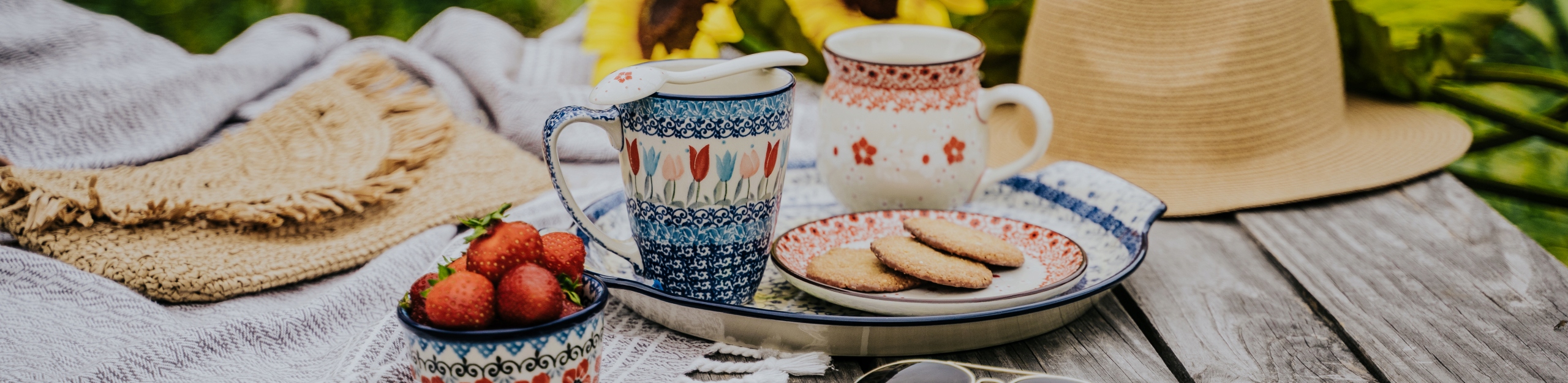 Podstawka spodek talerzyk deserowy 10 cm Ceramika Artystyczna Bolesławiec Materiał wykonania kamionka