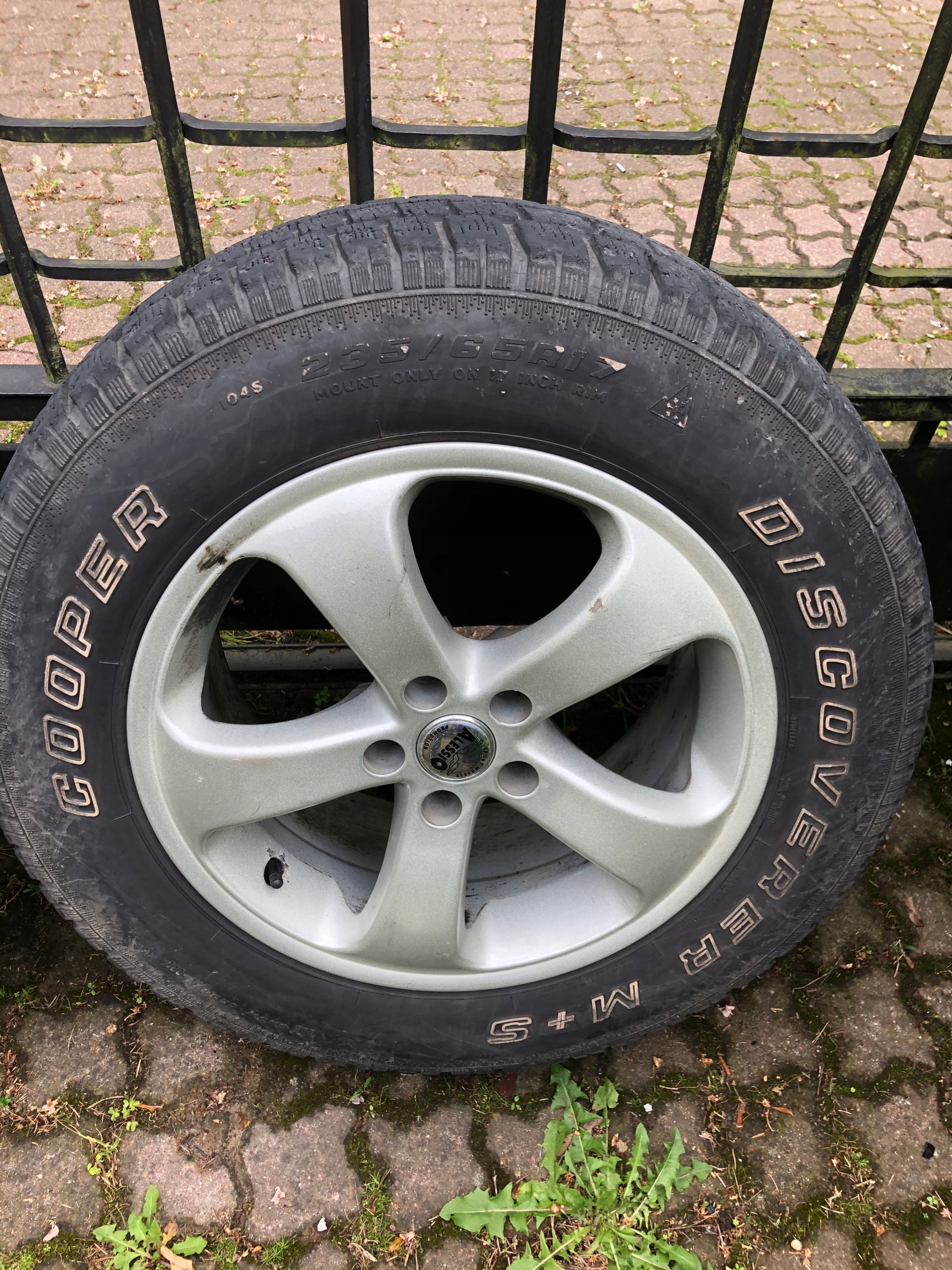 КОЛЕСА ЗИМНИЕ ОТ VOLVO Xc90 235x65x17