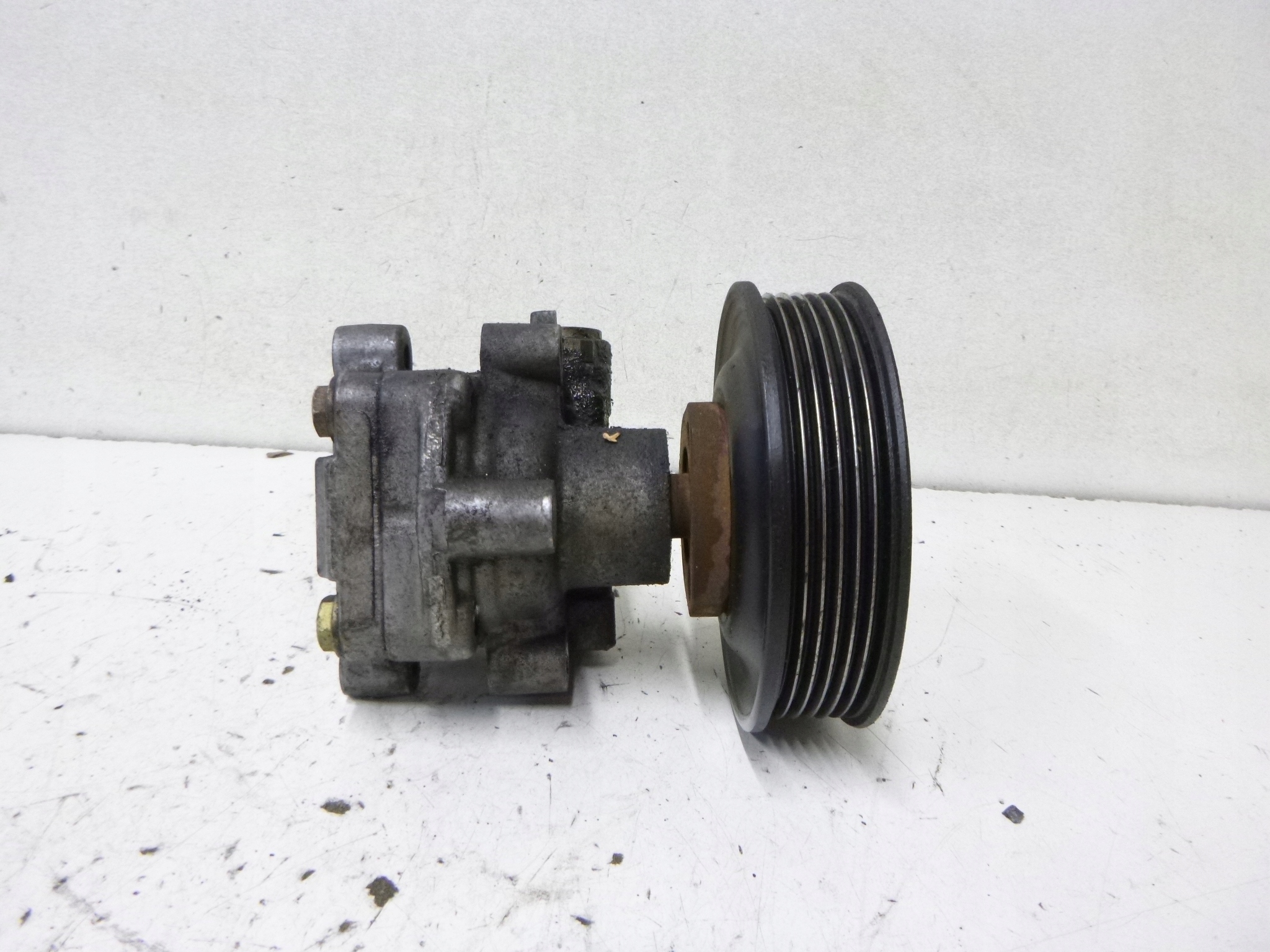 POMPA SERVOSTERZO VW GOLF IV 1.4 1999R. 1J0422154B
