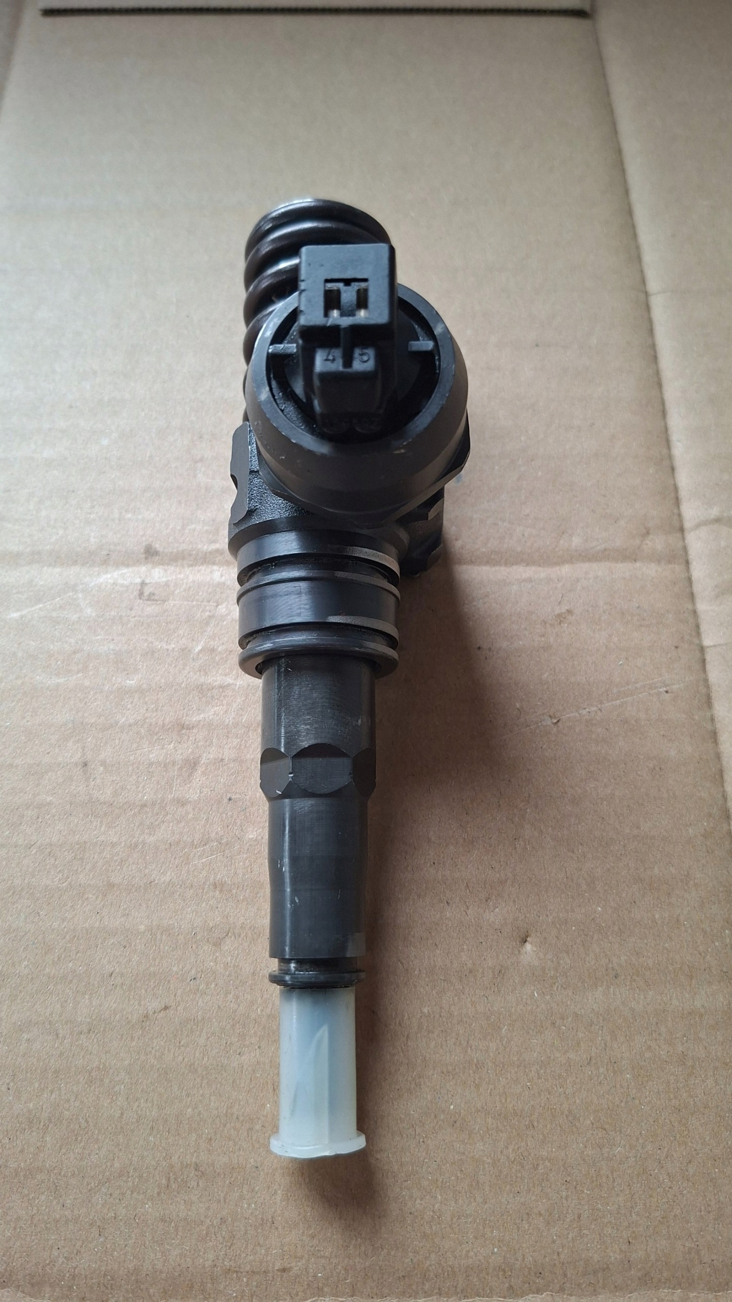 Pumpedüse VW 1.9TDI BOSCH 0414720215 WYDRUK