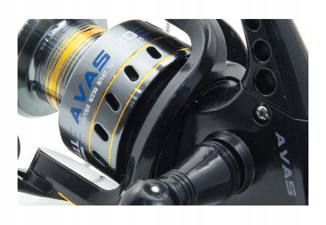 Kołowrotek Mistrall Avas RD 3000 2+1BB Marka Mistrall