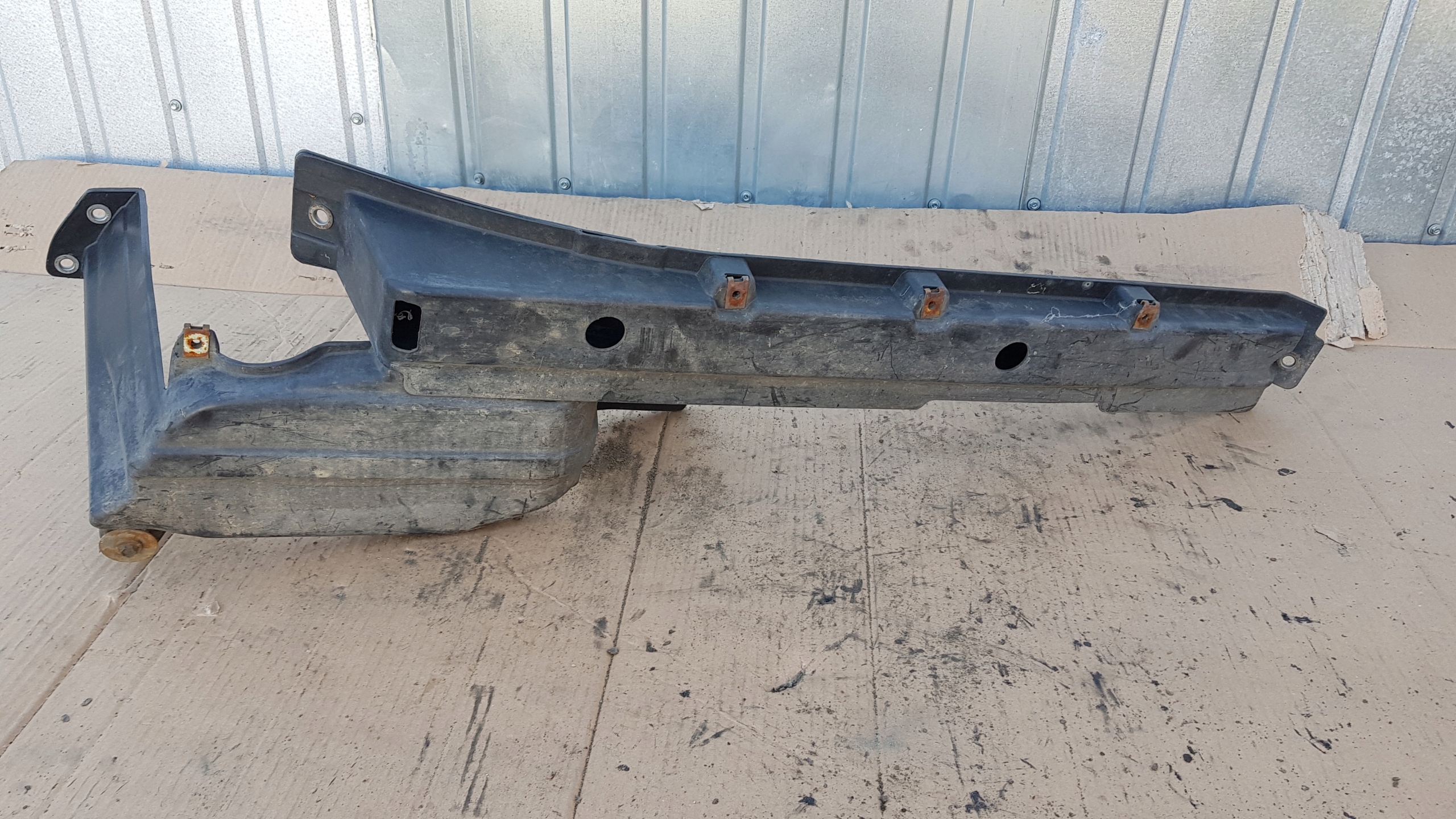 BMW E53 X5 Blende Abdeckung Behälter des Kraftstoffsbehälters