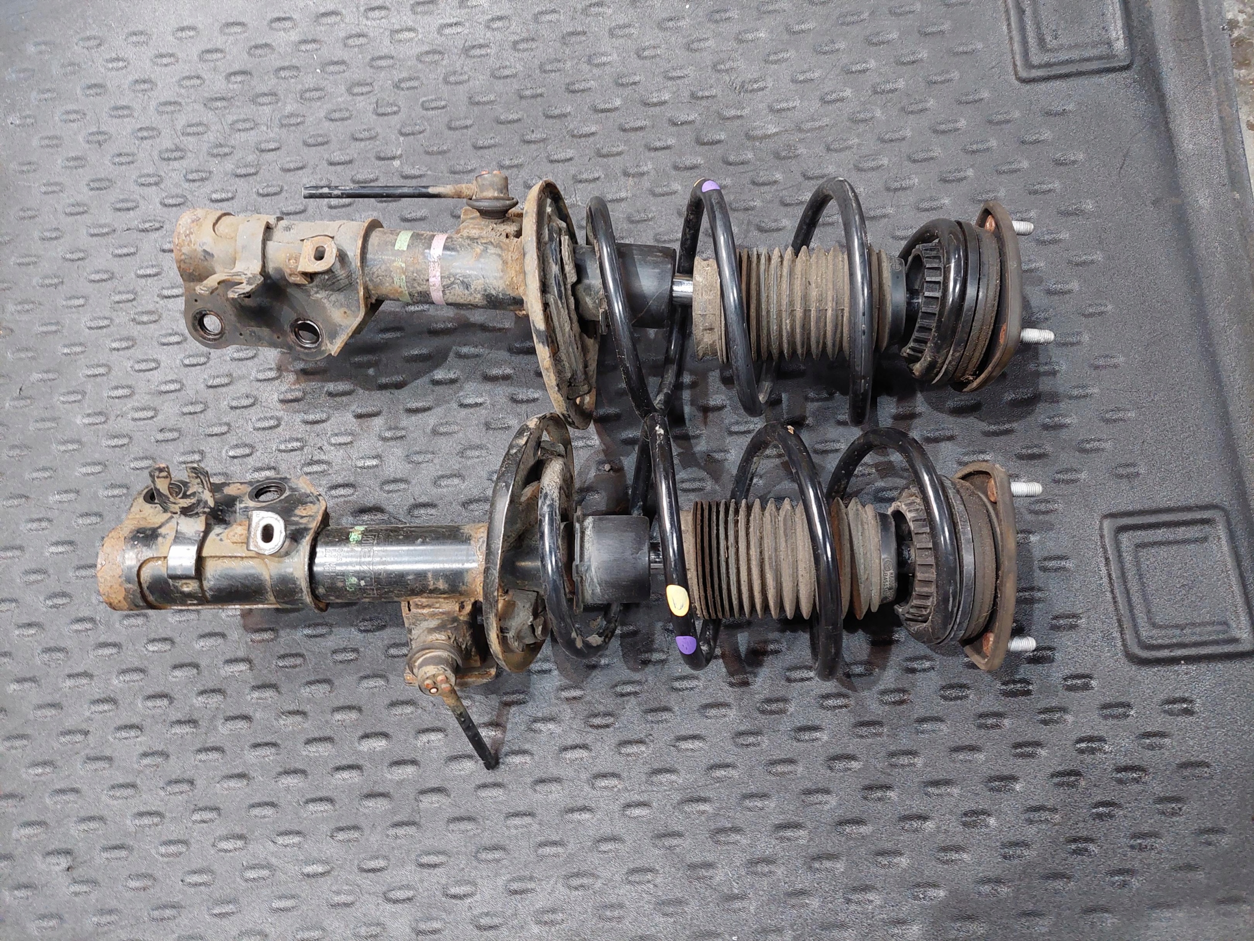 shock absorber front right left 2.2 D MAZDA 3 III BM