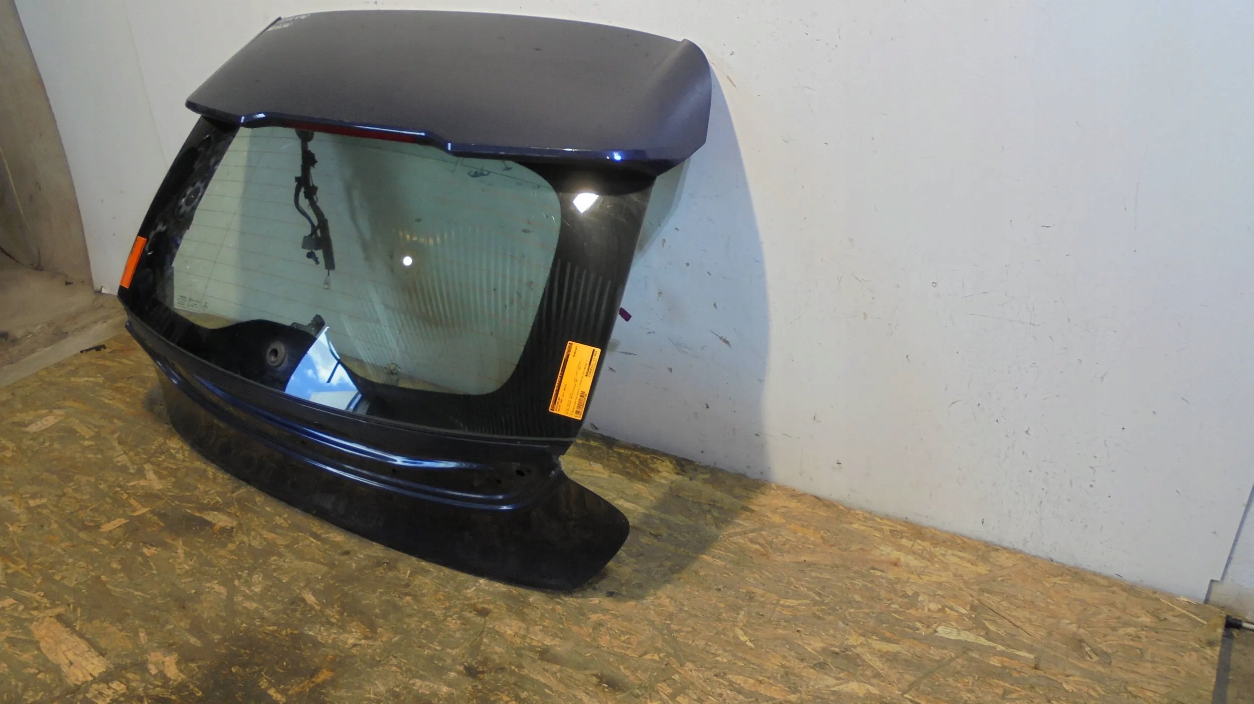 boot door Volvo V40 II 12