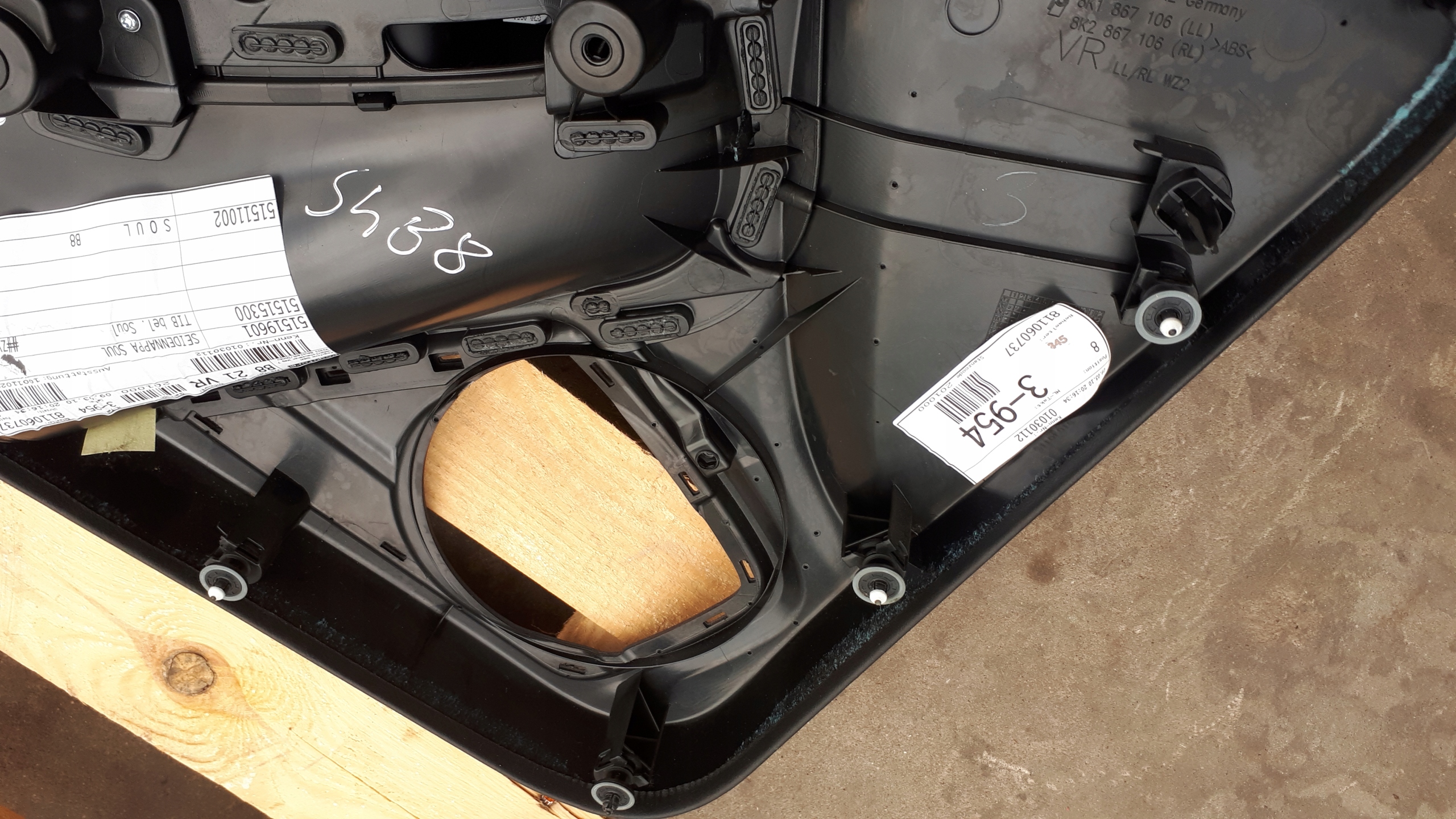 S4 B8 A4 side door right front leather EUROPA