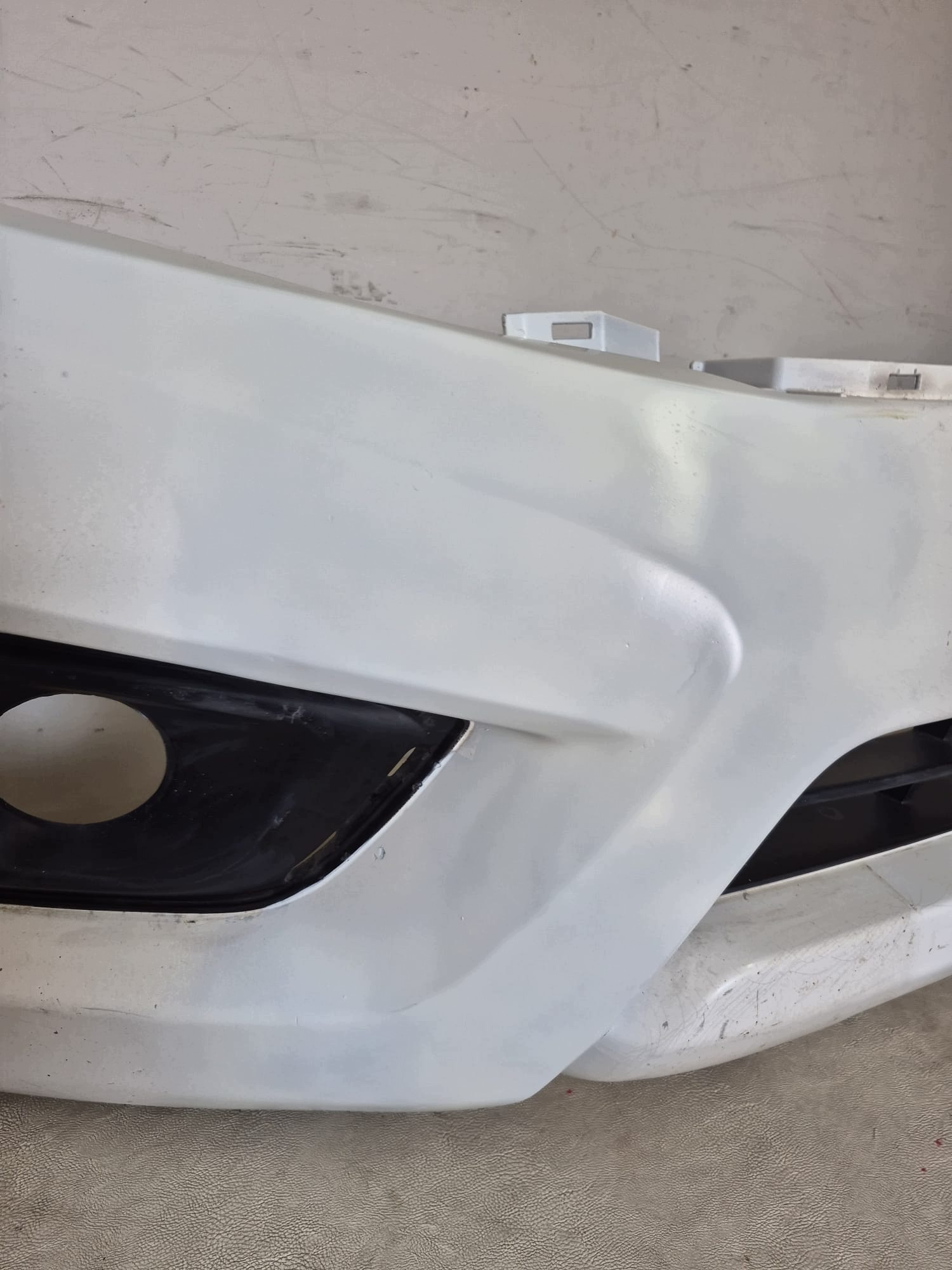 NISSAN NAVARA IV 4 14-22 nárazník předek přední