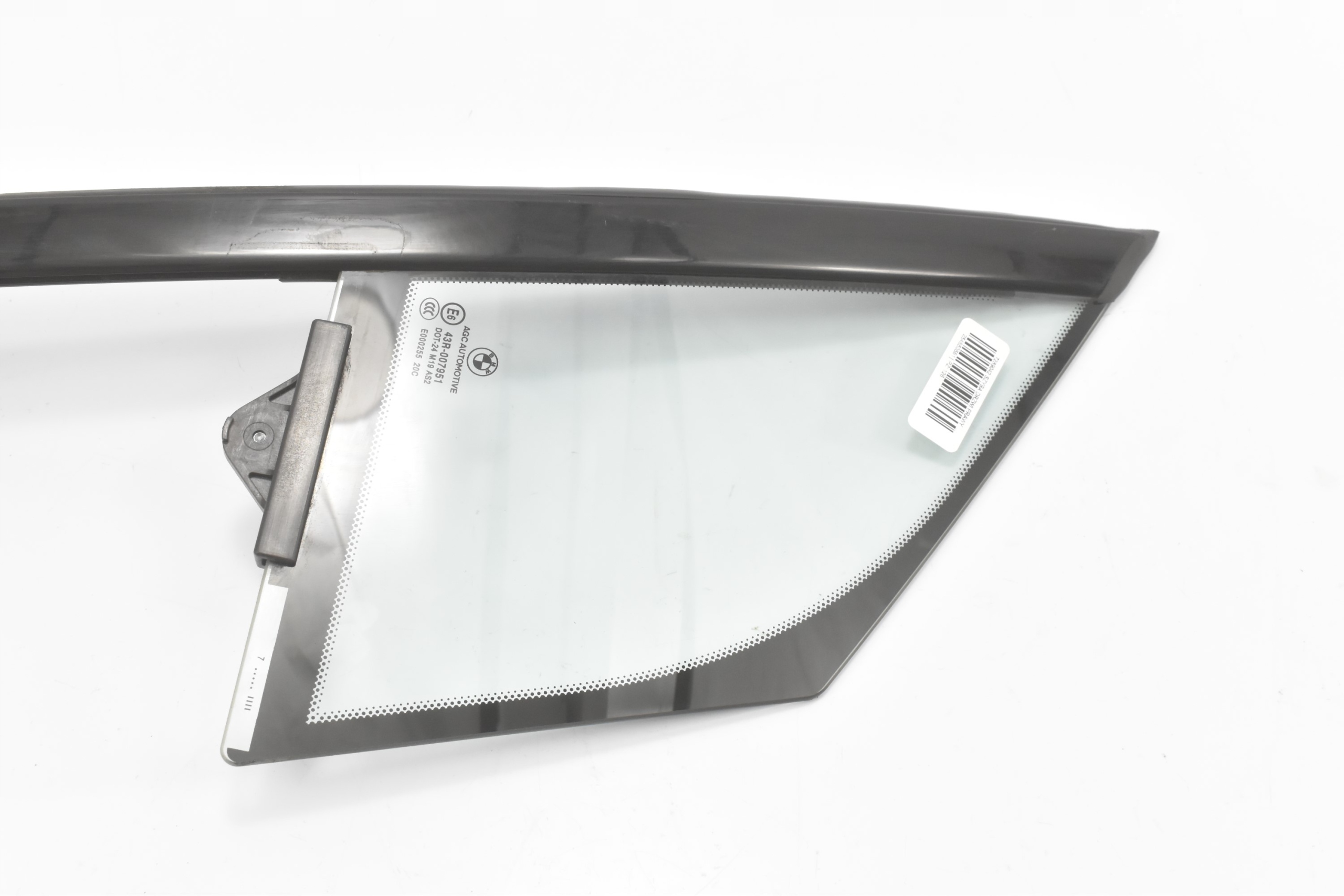 SZYBA DRZWI PRAWY PRZÓD MAŁA TRÓJKĄT 7289042 BMW I3 I01 2017 Stan opakowania zastępcze