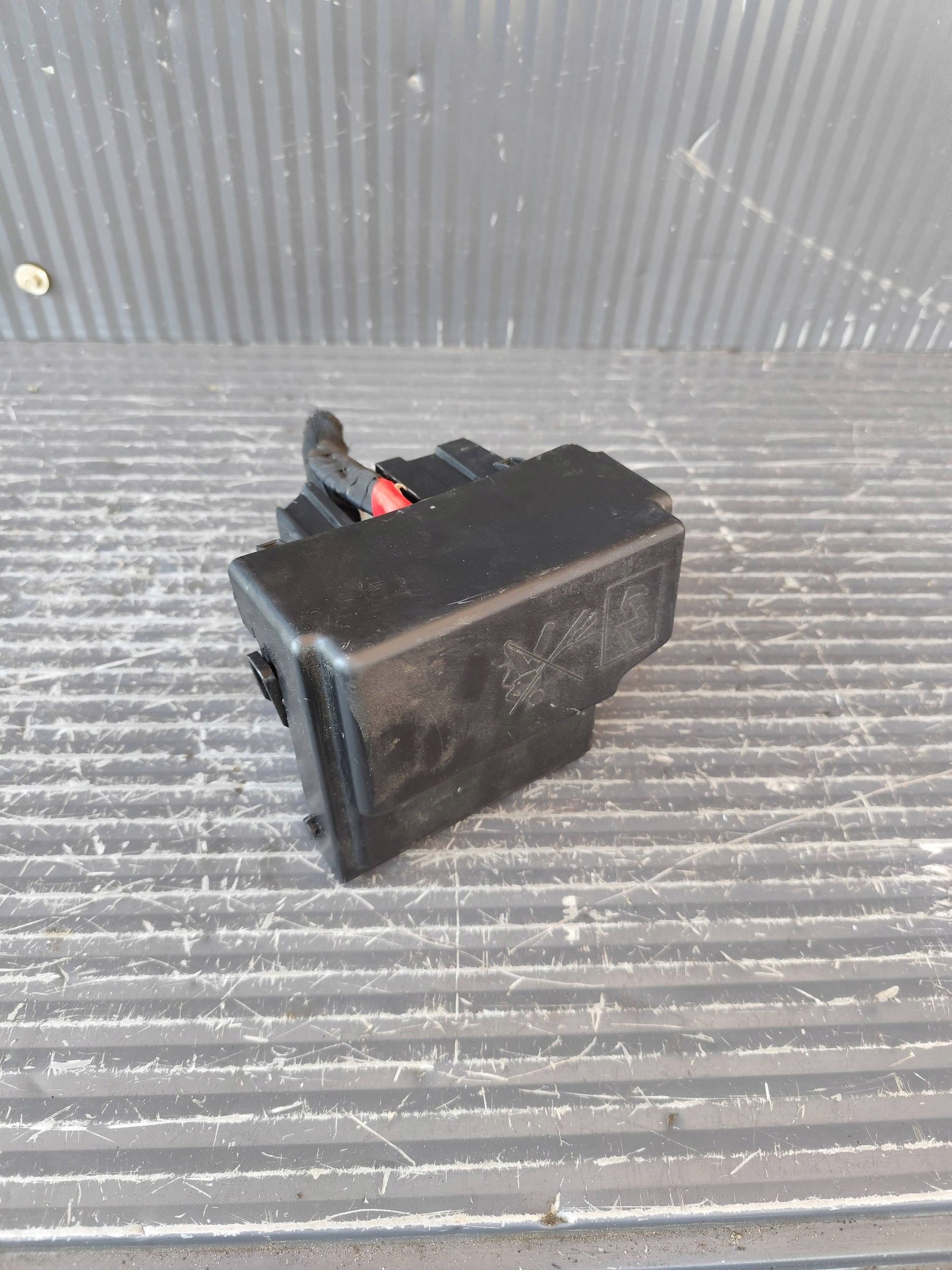 RENAULT CLIO V Kasten der Sicherungen 252361535R