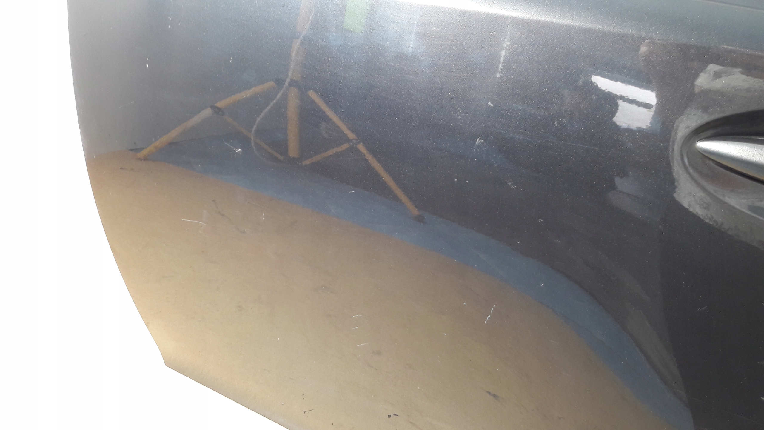 LEXUS IS II door rear. left rear part left graphitic graphitic (T102)