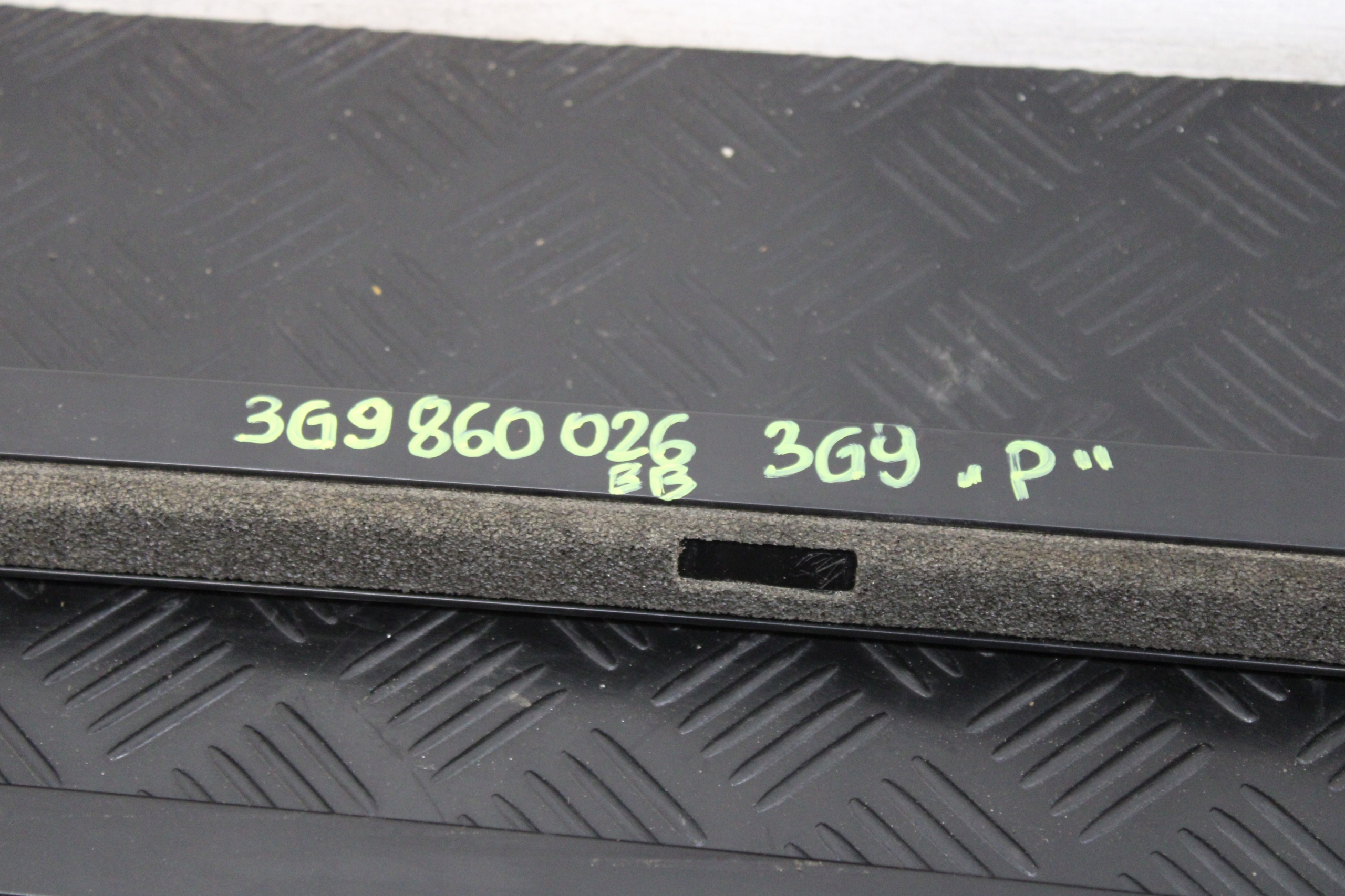 Dachreling dach VW PASSAT B8 3G0 3G9 3G9860025AA