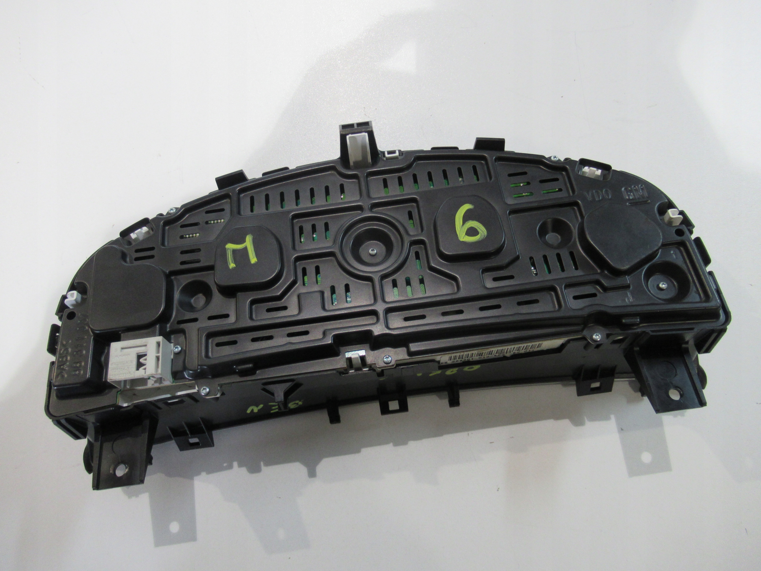 OPEL VECTRA C 2.2 dials dials 13136725HN