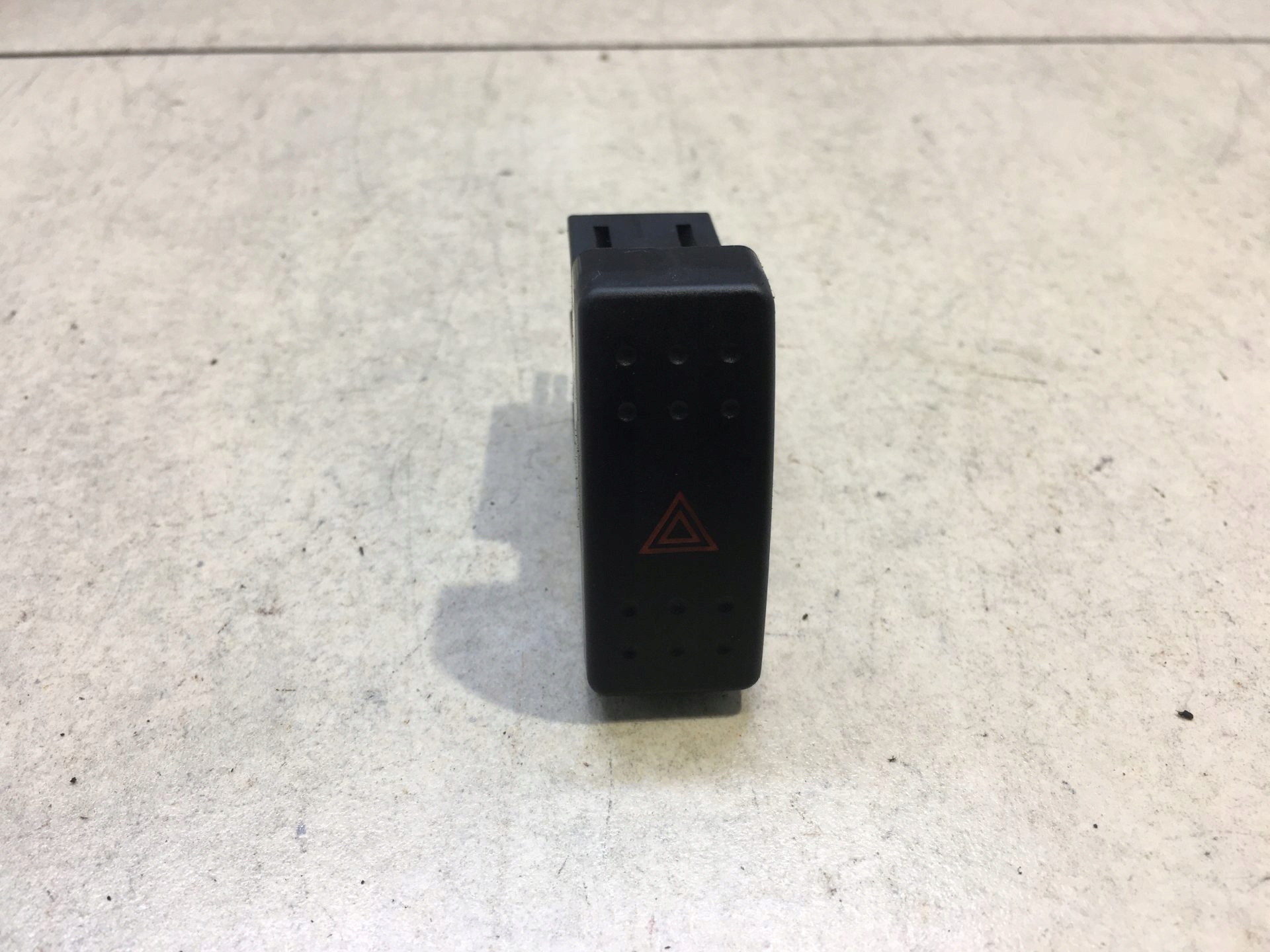 ПЕРЕМИКАЧ СВІТЛА НАДЗВИЧАЙНА СИТУАЦІЯ СПРАВЕДЛИВО III G3x