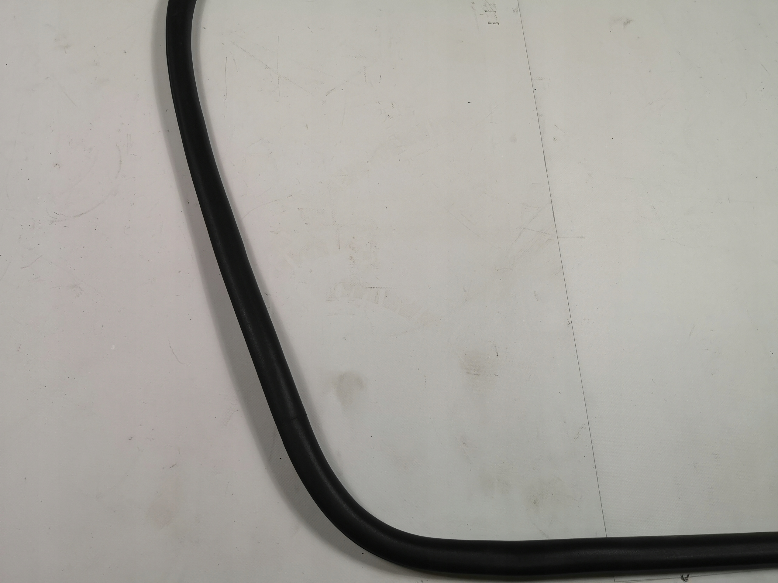 gasket door left front Ford Explorer 2020