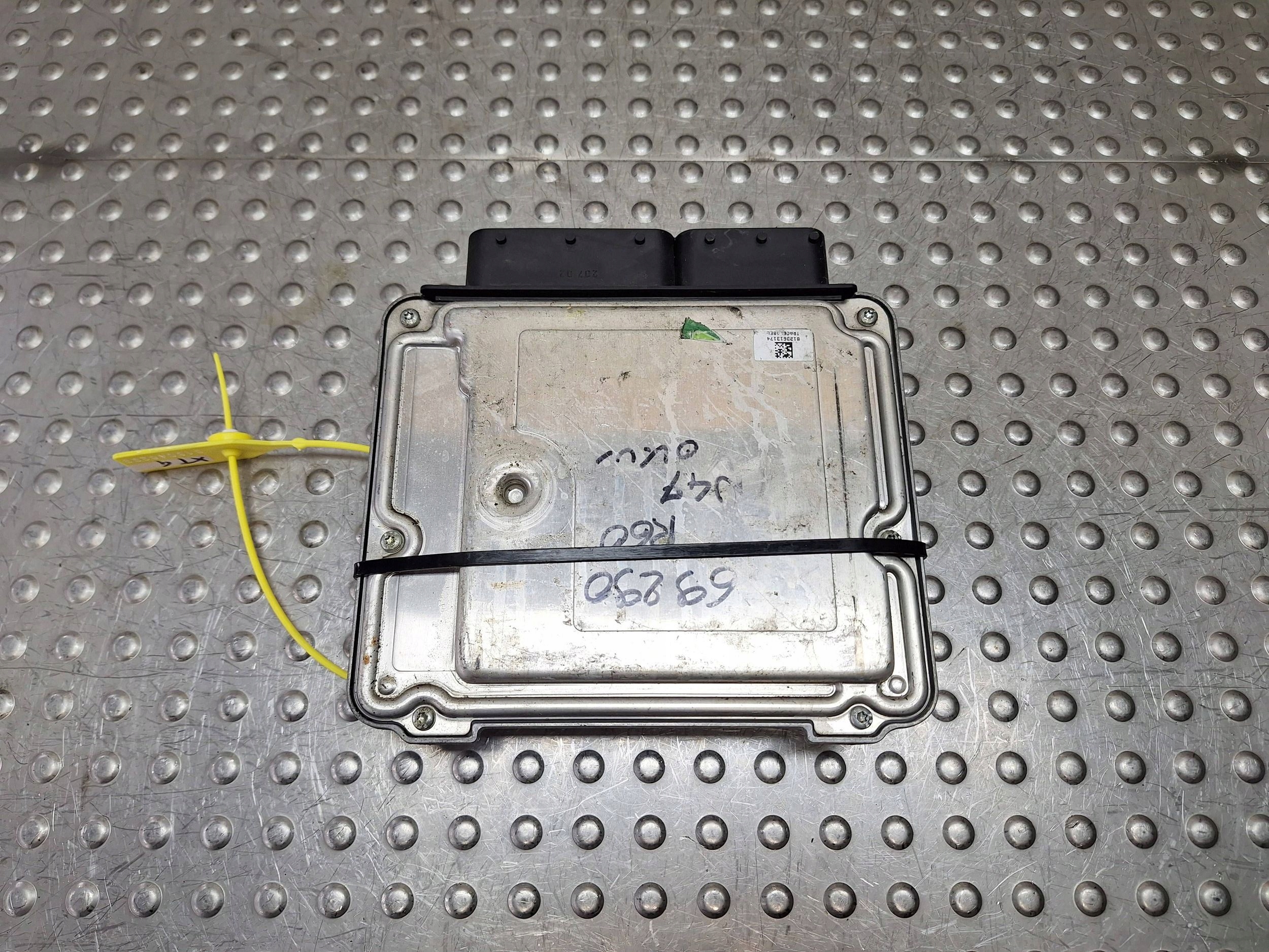 computer control unit of the engine 8506666 0281016585 MINI COOPER R56 R57 1.6D