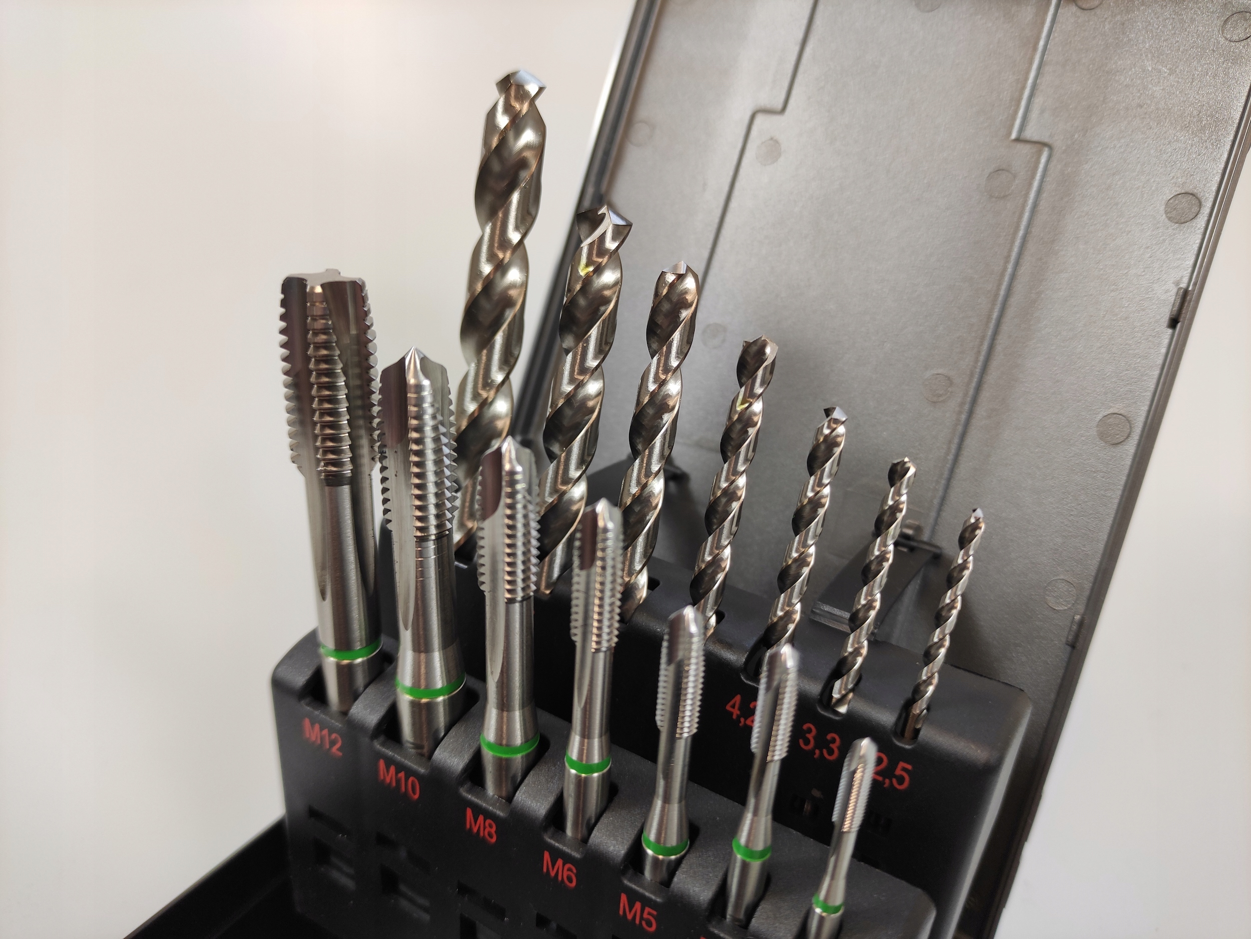 WURTH GWINTOWNIK DO STALI KWASOODPORNEJ M12 Kod producenta 065512