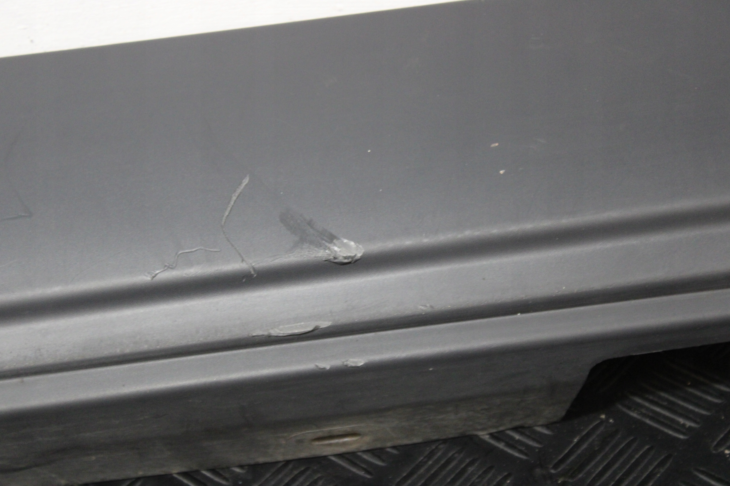 cap threshold threshold left CPLA-101D57-AD LAND ROVER DISCOVERY V 5 L462