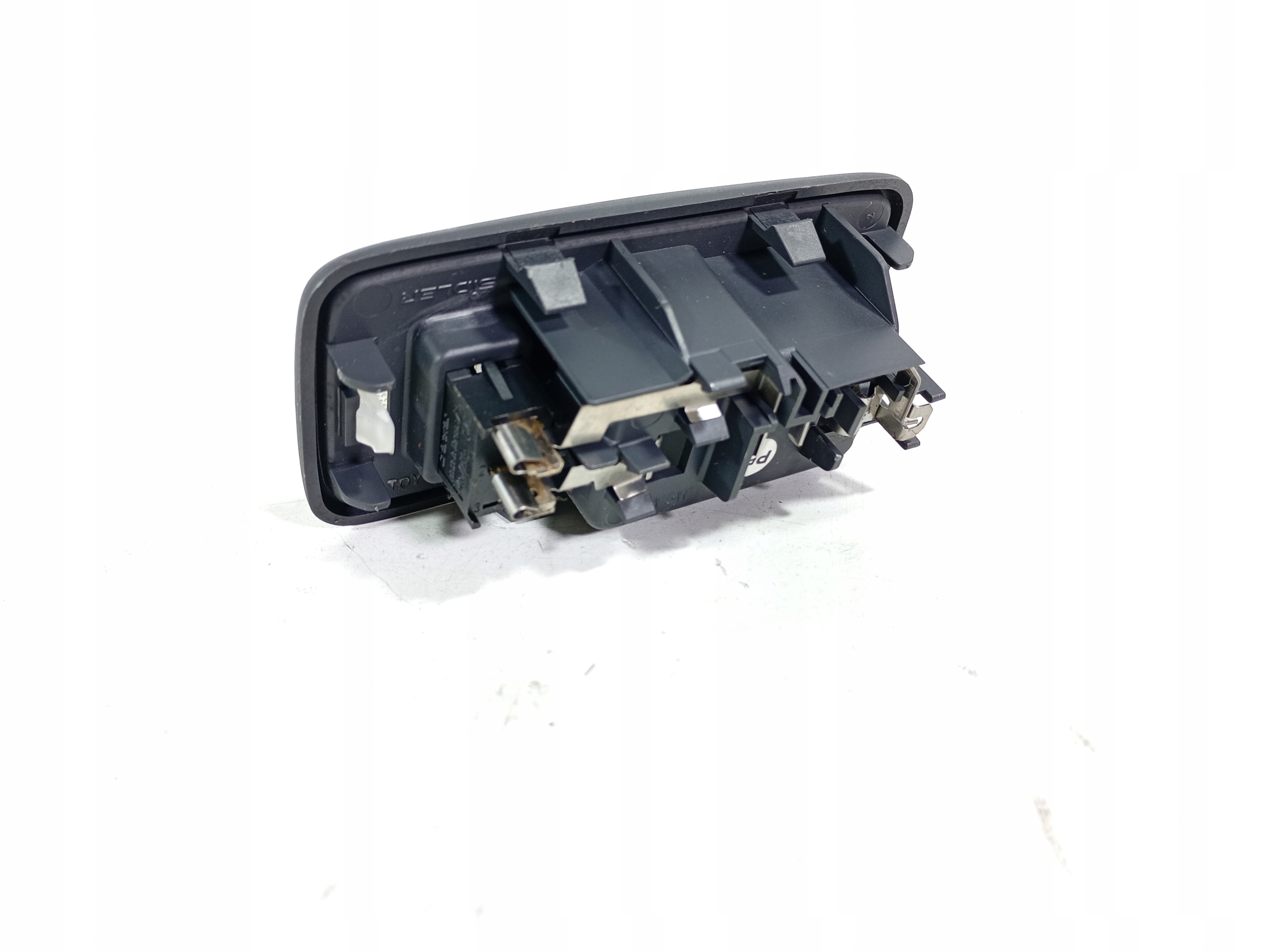 TOYOTA Corolla E12 9 01-07 light boot OE 81250-05010