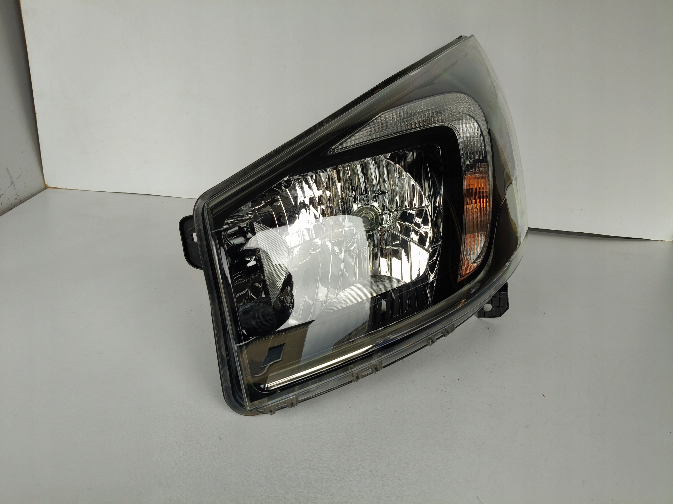 light left REFLEKTOR OPEL VIVARO B 14