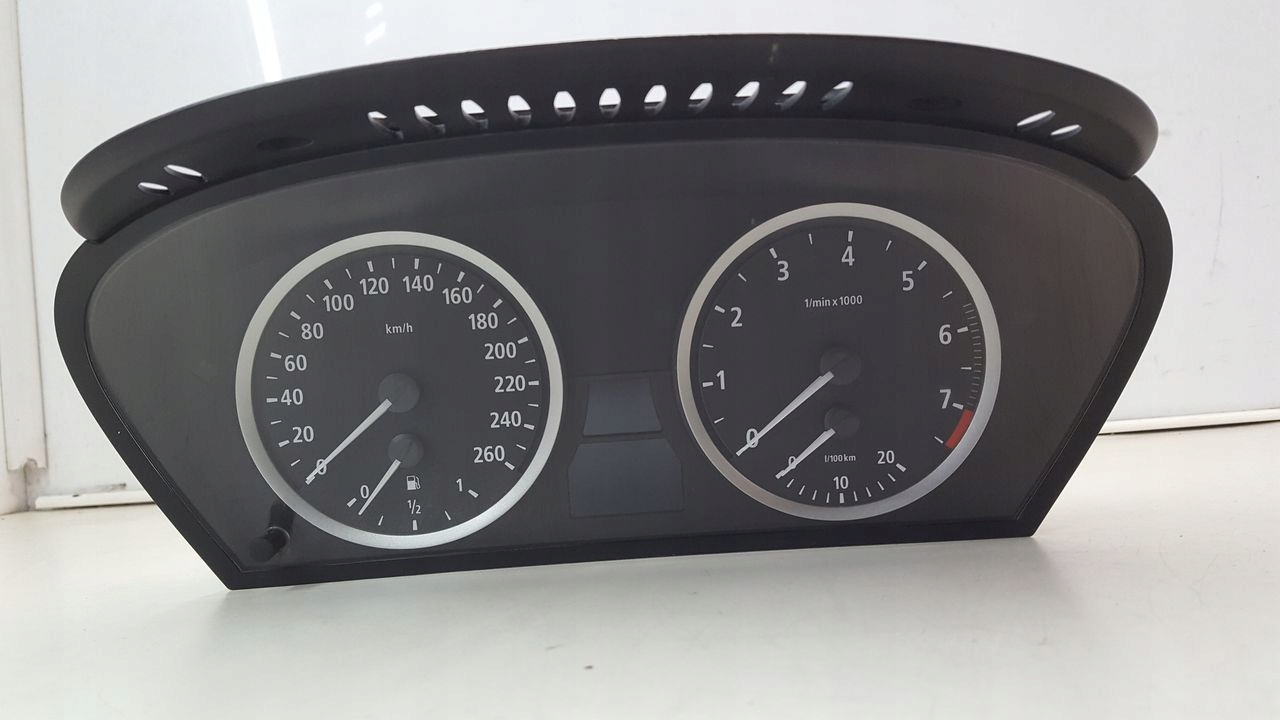 Instruments tachymètre compte tours BMW E61