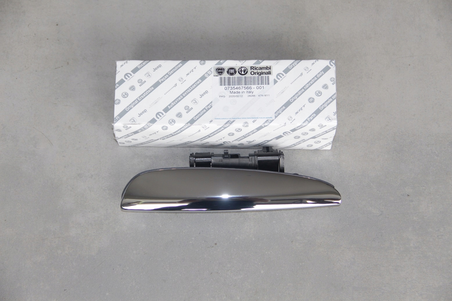 FIAT CROMA KLAMKA PR ORYGINAL Part number 735467566