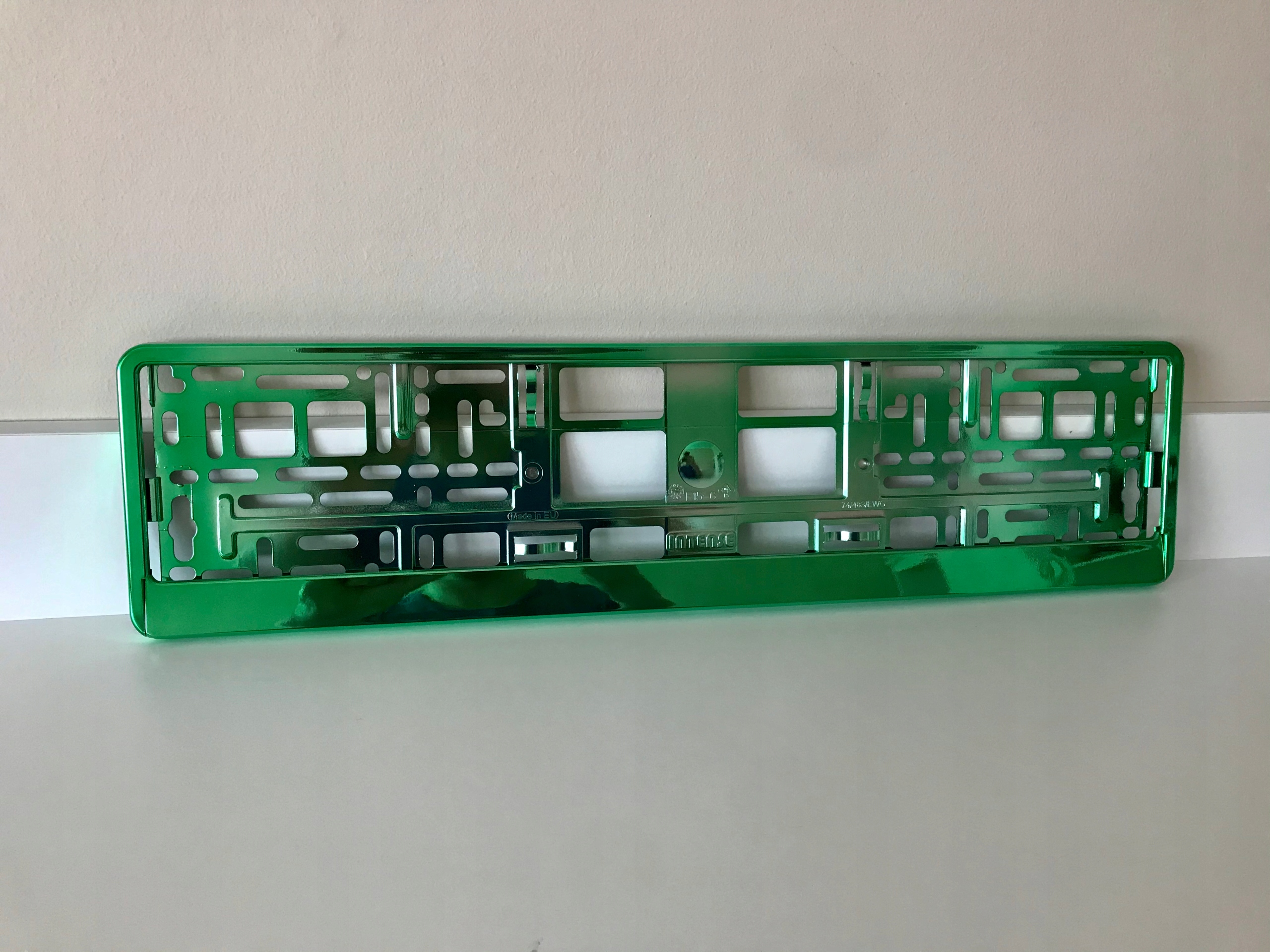 RAMKA POD TABLICE REJESTRACYJCA Z WŁASNYM NAPISEM Producent inny