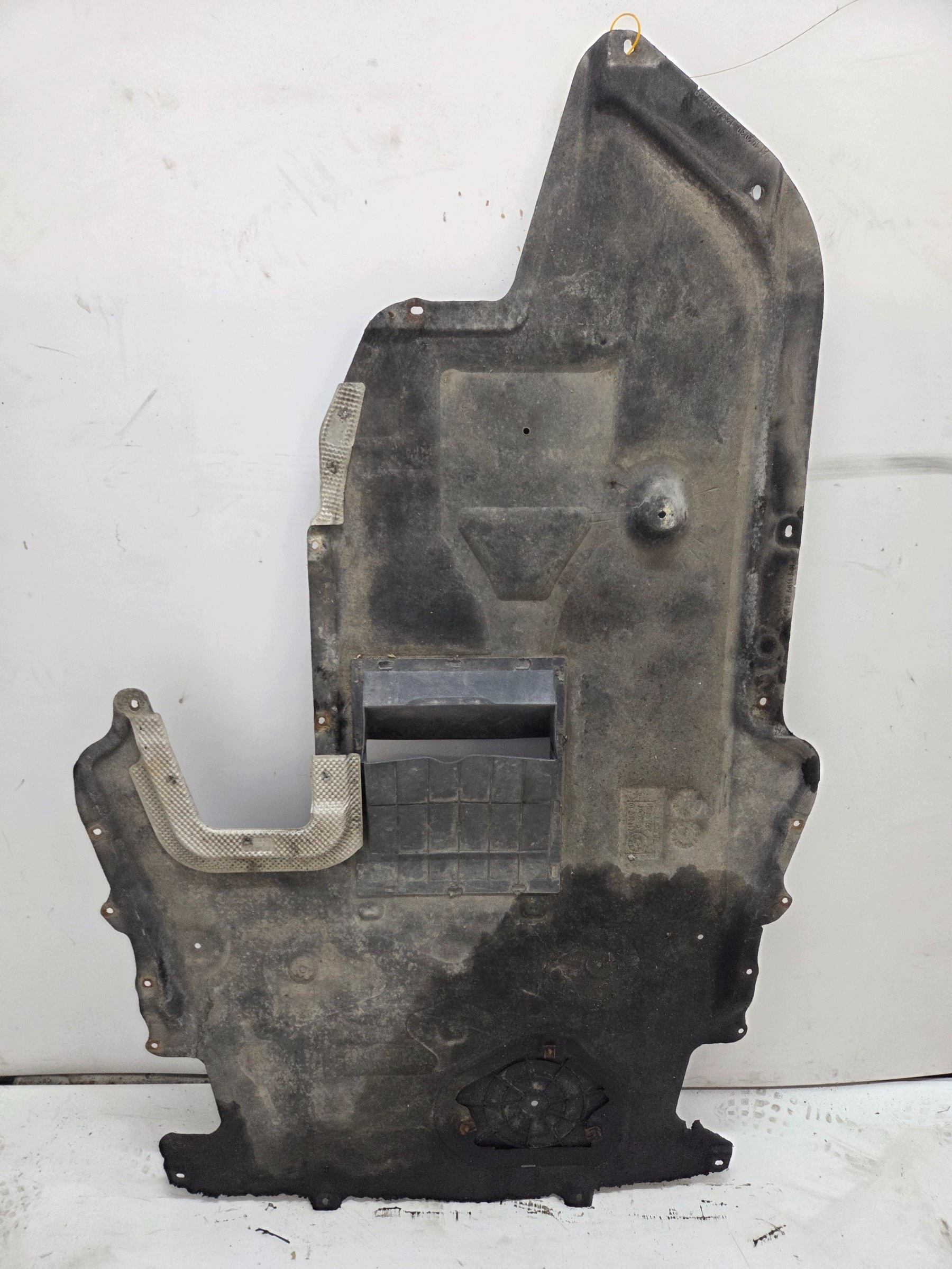 cover below gearbox BMW E60 E61 X DRIVE MANUAL