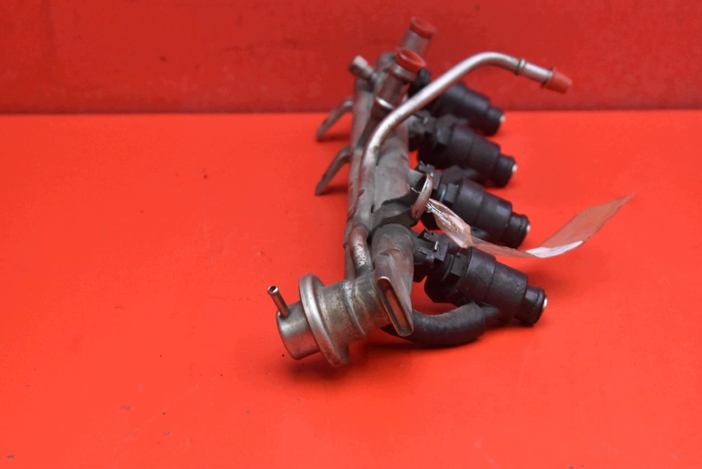 Rampe injection Injecteurs 1743378 BMW E46 1.9i 118 KM 97-03