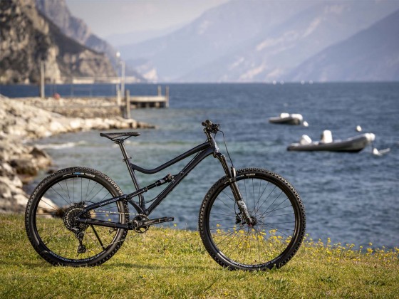 Rower Dartmoor Bluebird Intro, Mullet, Steel Blue mat, L + eBON 200zł Korba jednorzędowa