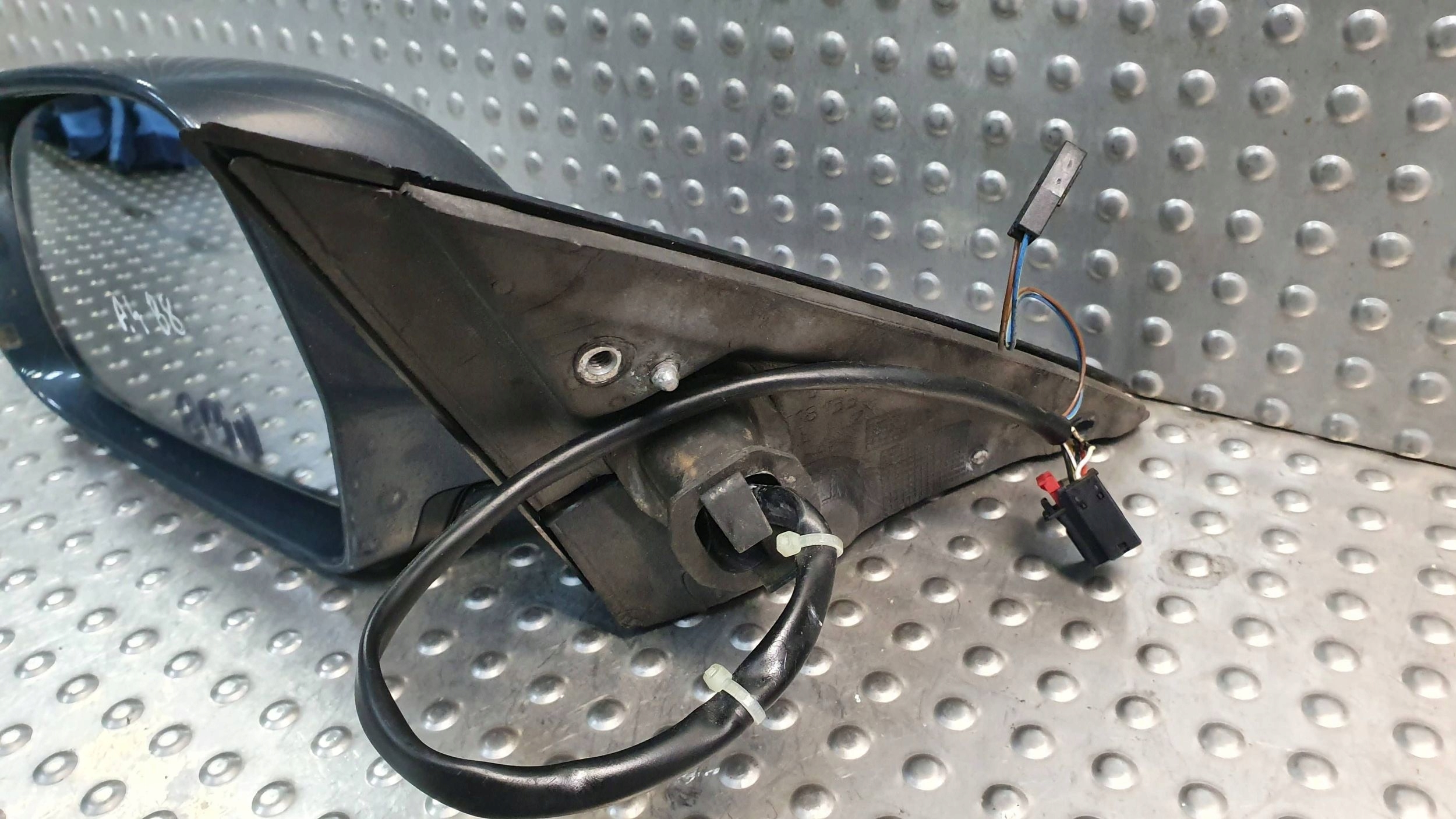 Spiegel links AUDI A4 B8 8 PIN 08