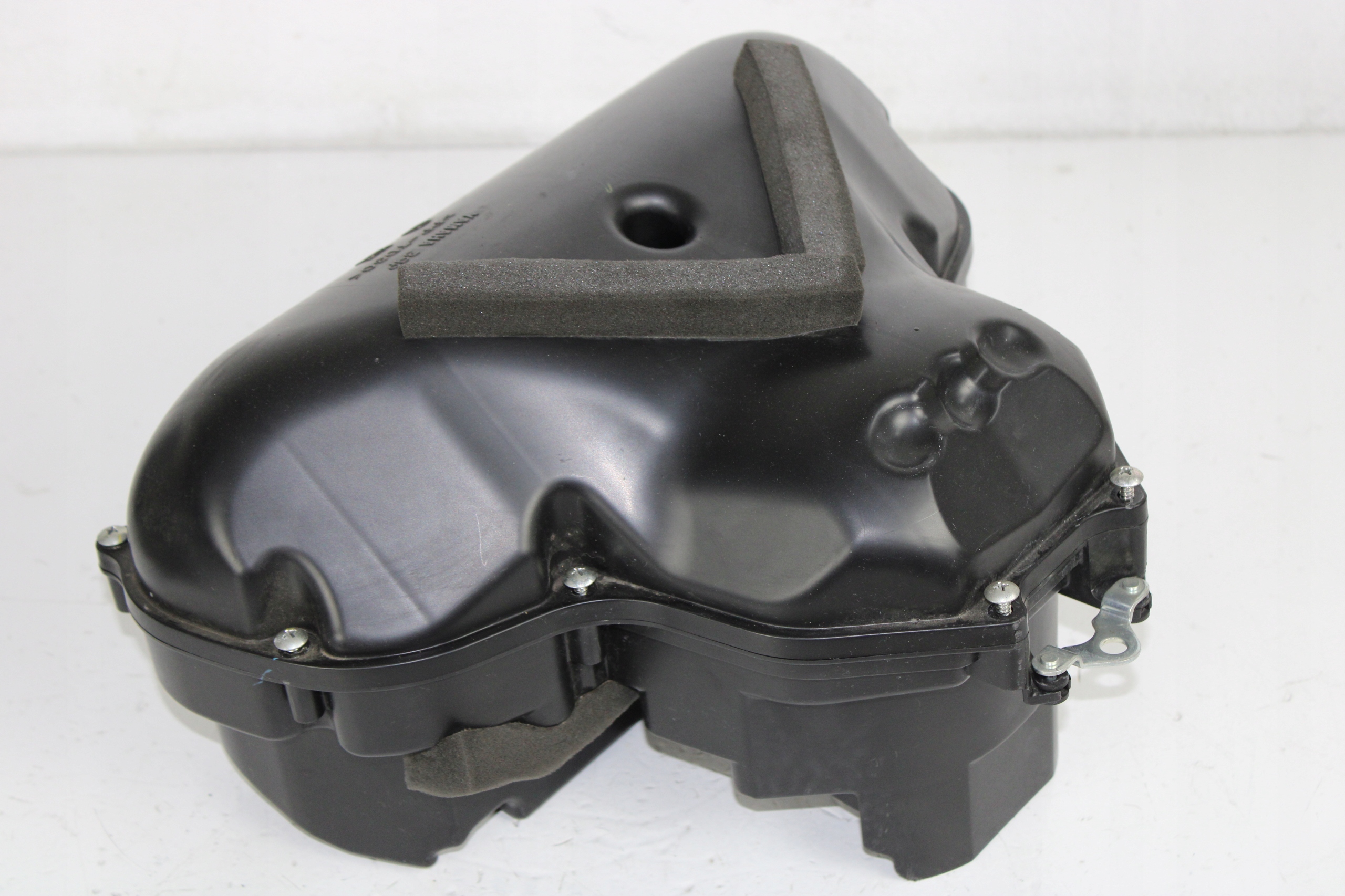 YAMAHA FZ8 10-15 AIRBOX KRYT VZDUCHOVÉHO FILTRA