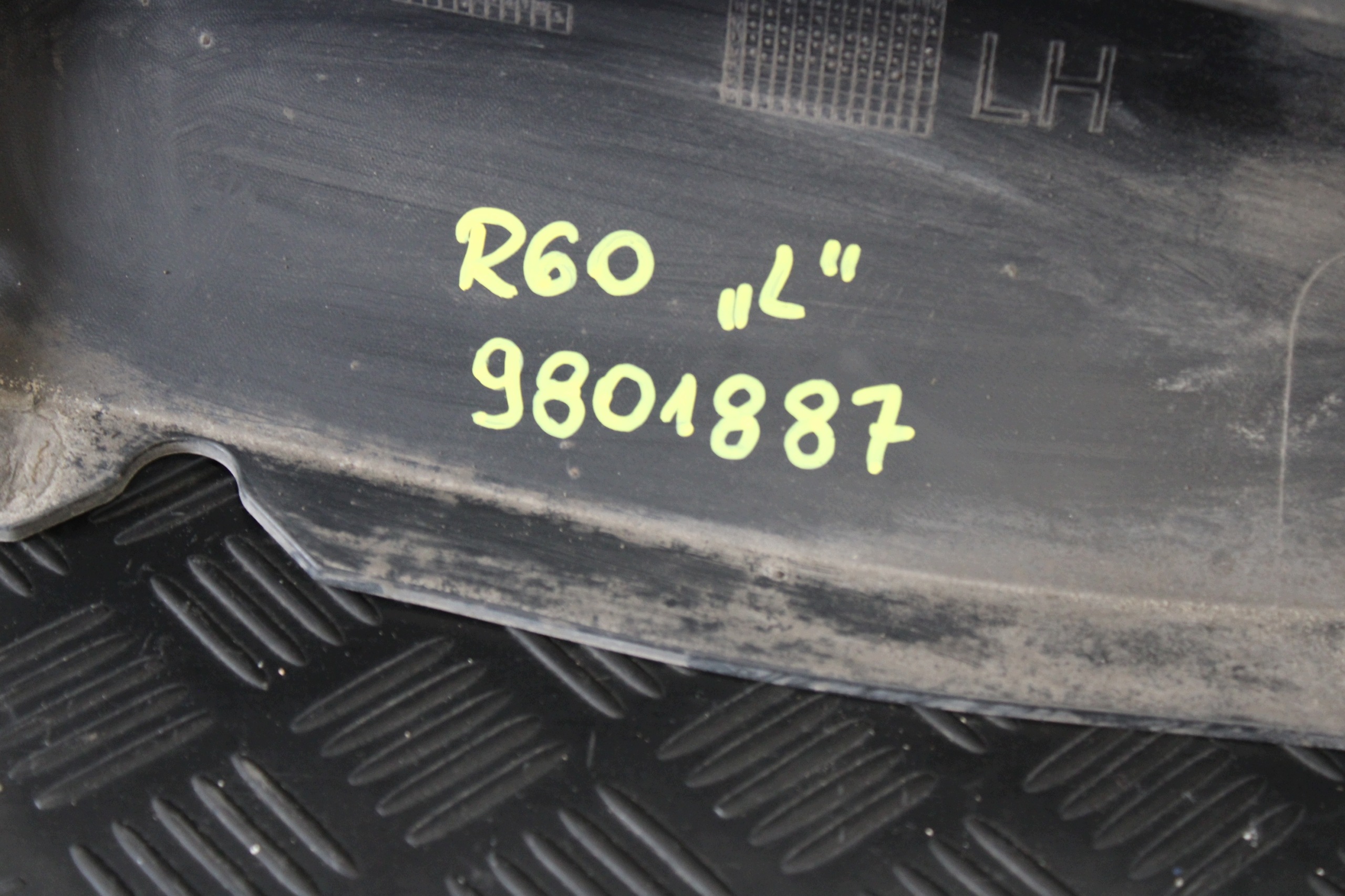 moulding cap threshold threshold left 9801887 MINI COUNTRYMAN R60 2.0D