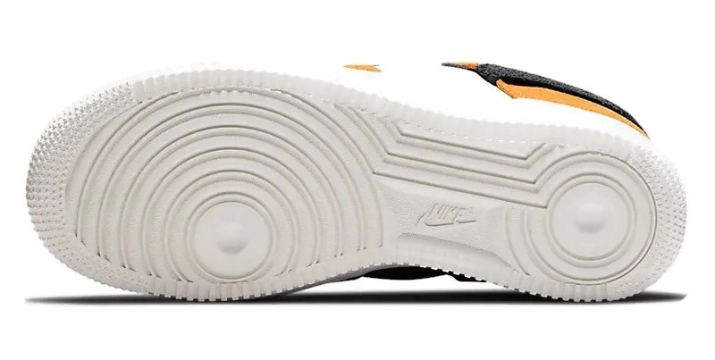 BUTY NIKE AIR FORCE 1 LXX ROZMIAR 40,5 ORYGINALNE Model NIKE AIR FORCE 1 LXX