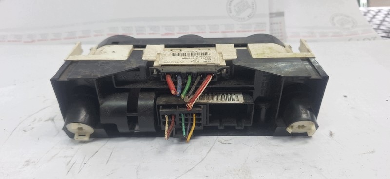 PANEL klimatizaci VW FOX 90151232