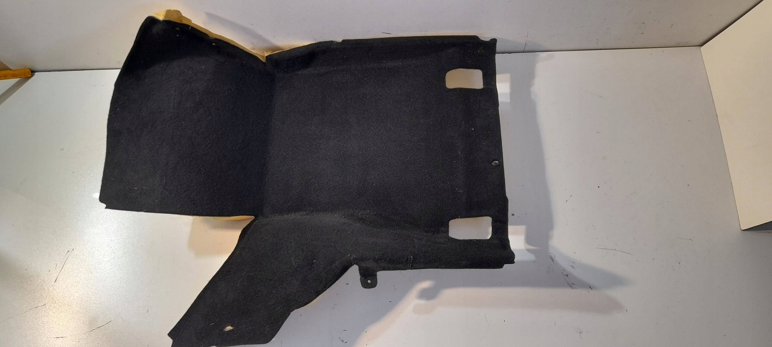 Mercedes-Benz GLA H247 carpet front right A1776802000 (GL4)