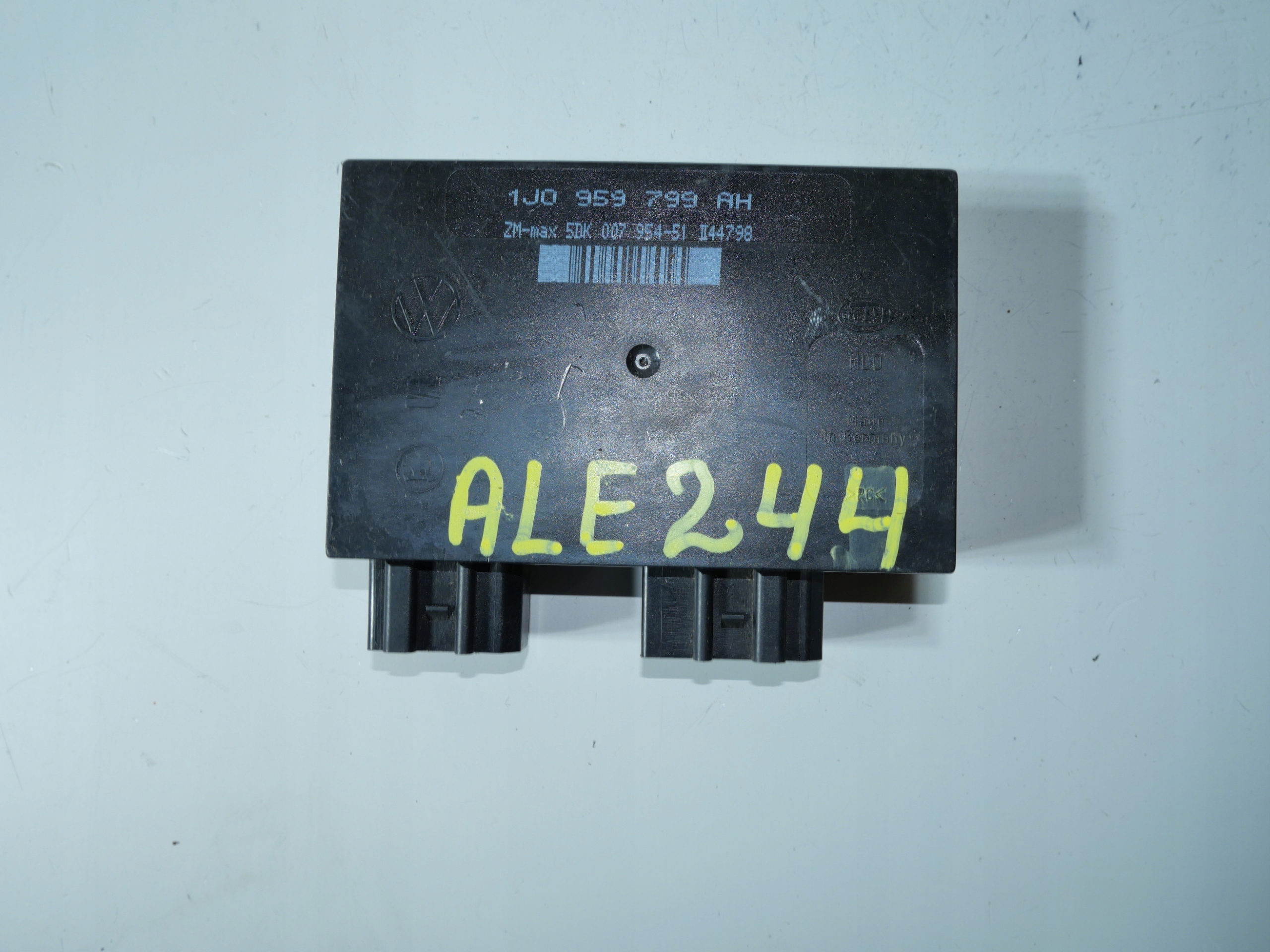 Unité commande confort VW GOLF IV PASSAT 1J0959799AH