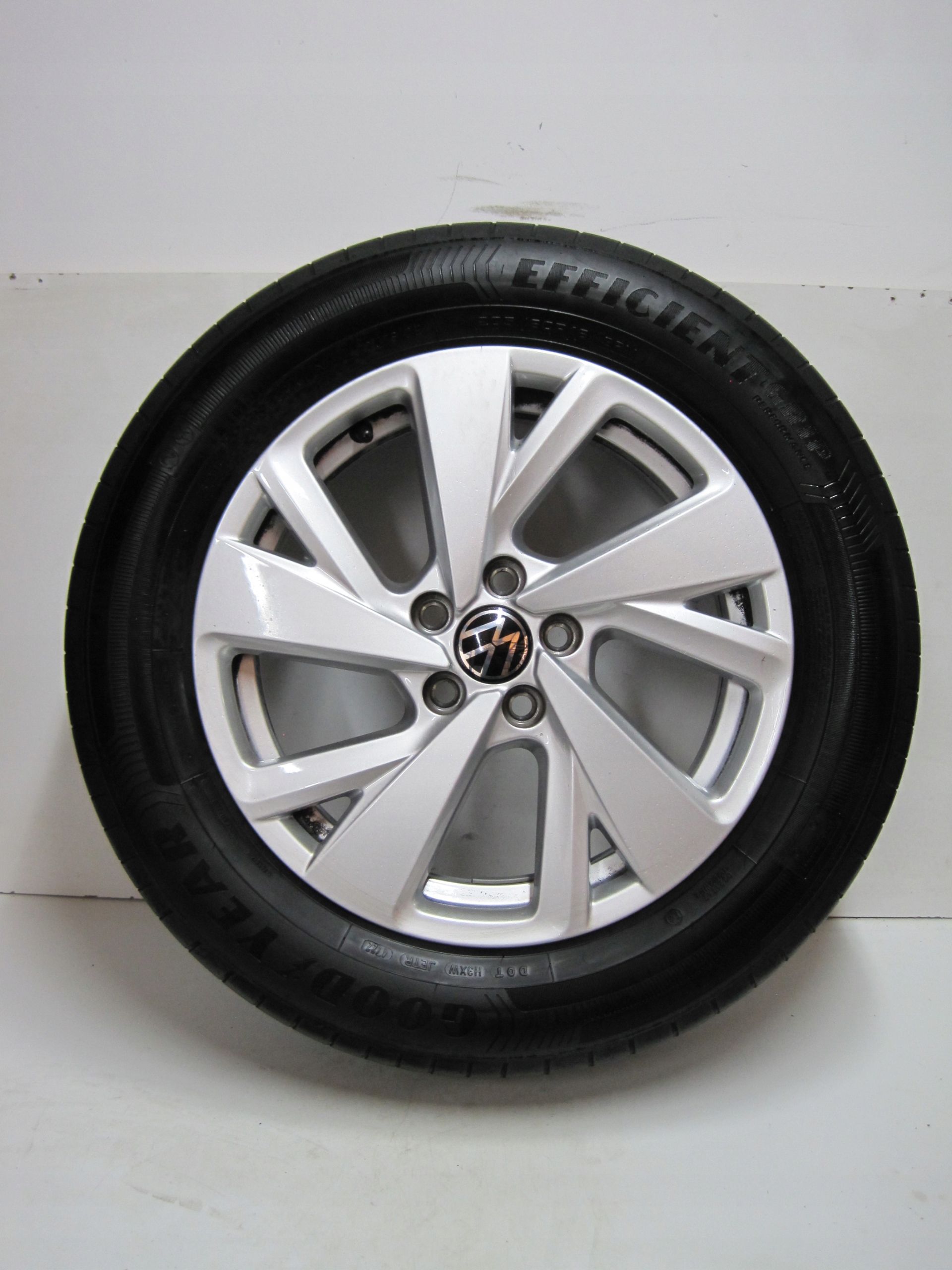 wheels discs tyres VW TAIGO 2G7 R16 5 3 MM