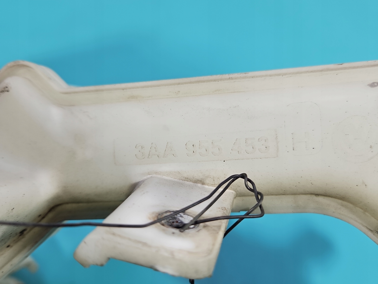 бачок омывателя жидкости Ксенон vw PASSAT B7