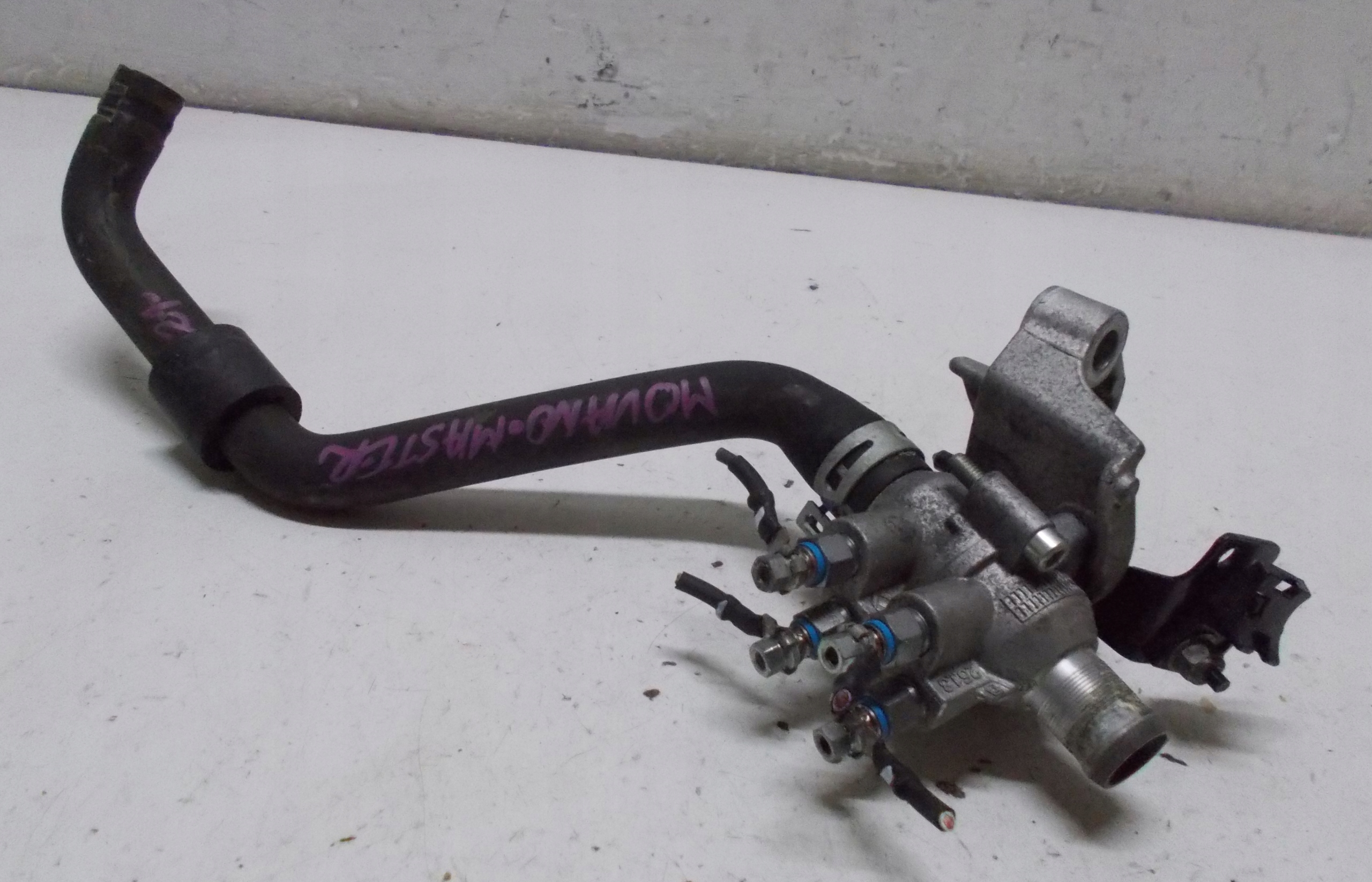 RENAULT MASTER III LIFT Pompa supporto Pompa riscaldatore d’acqua